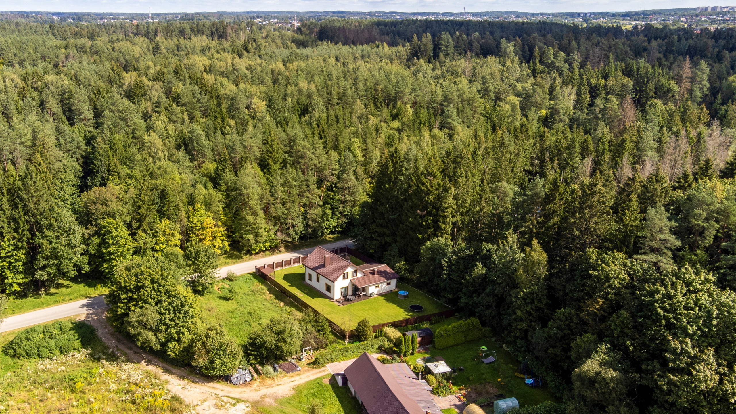 Č. Milošo g. Zujūnai, Vilnius. Elina Sapiega fotografė Vilniuje