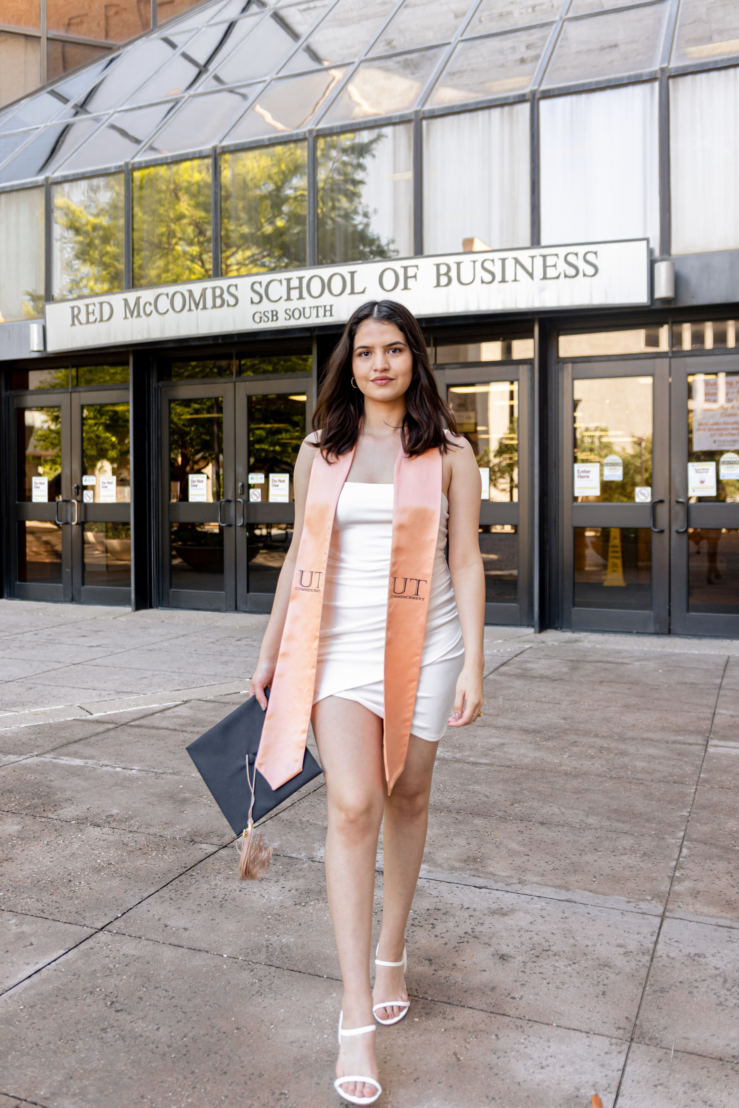 Noelia’s senior photoshoot at the University of Texas