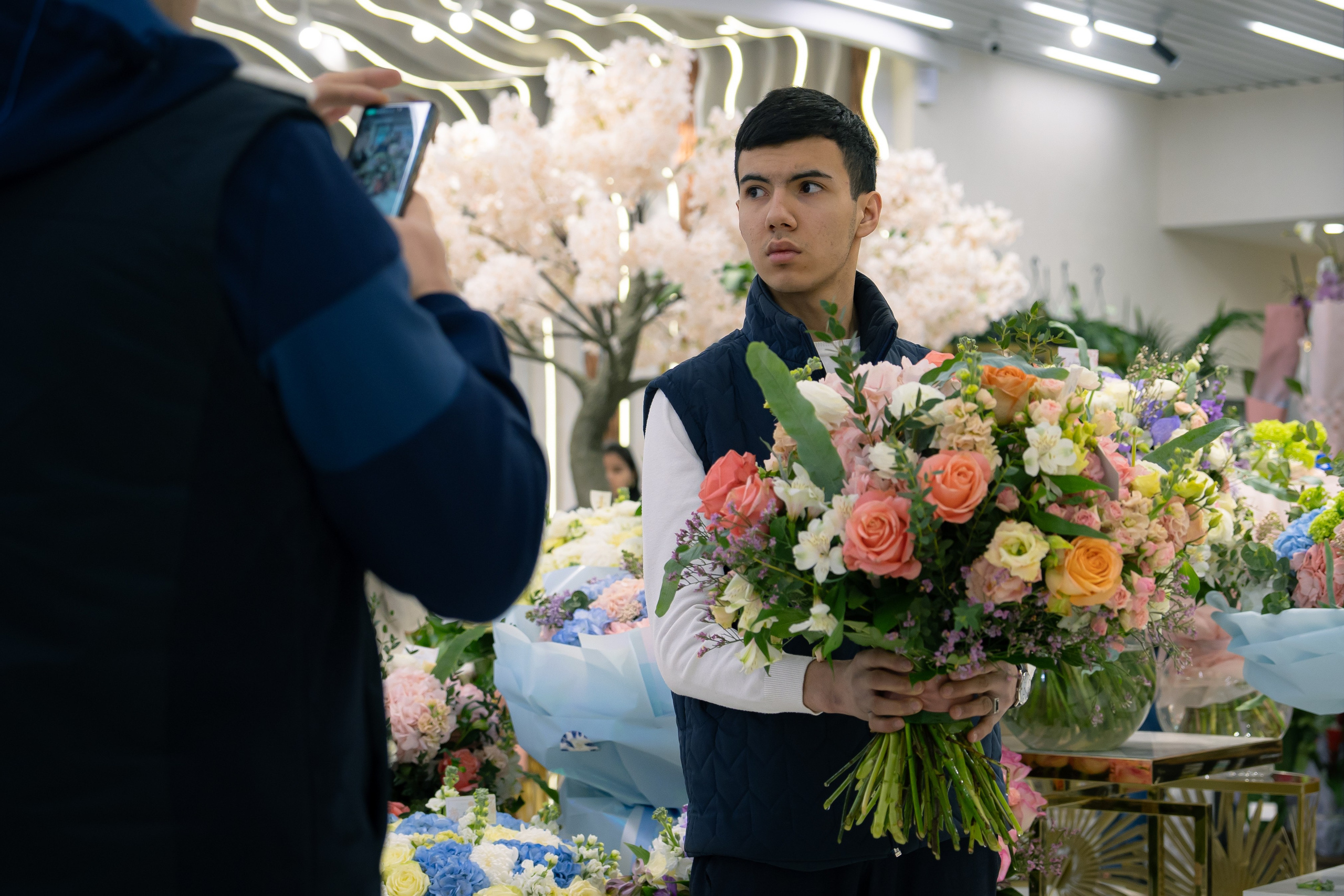 Как мужчины готовились к 8 марта. Георгий Намазов | Фотограф в Ташкенте