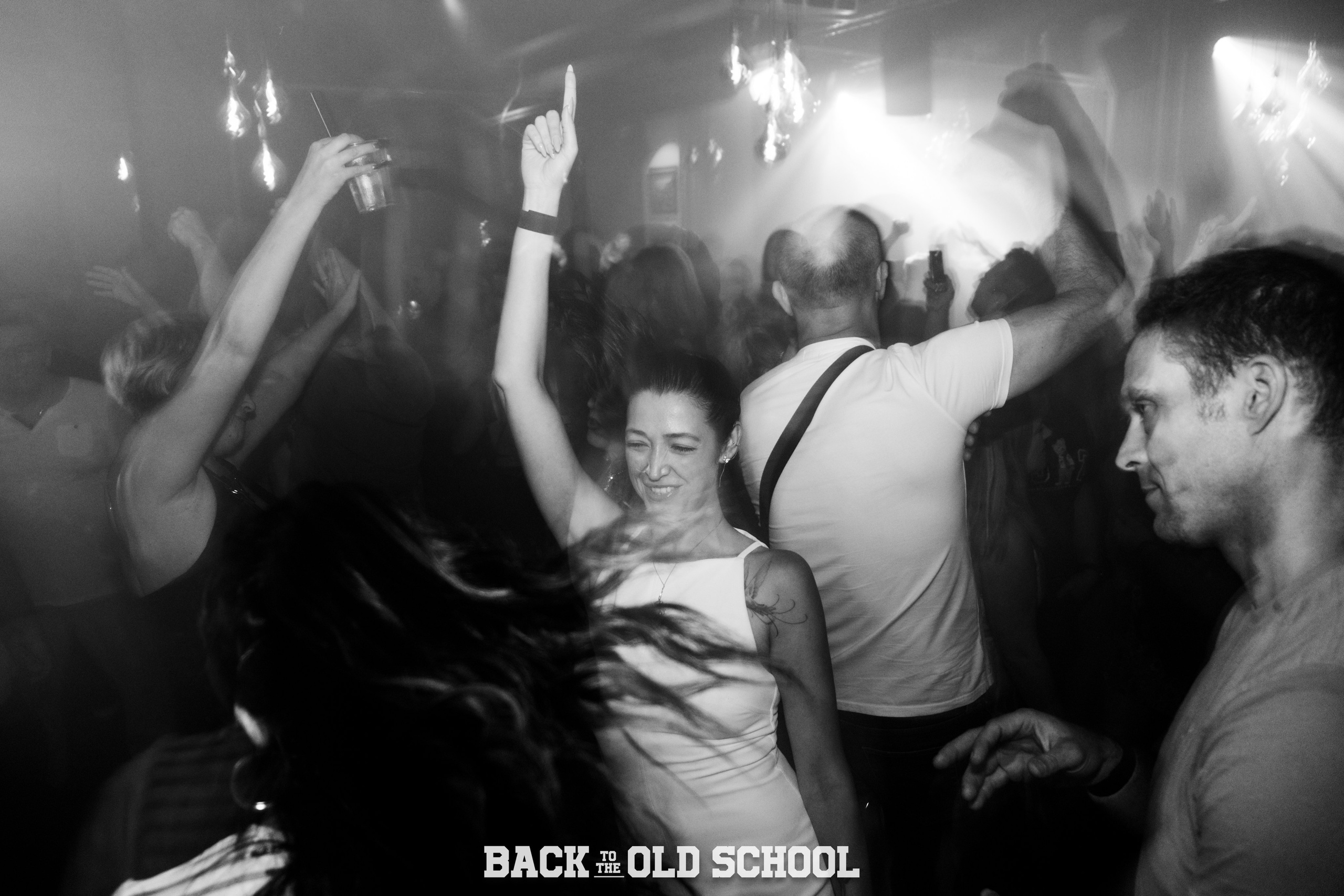 Back to the old school. Middle East Photo Agency — Photography & Event Magnets — סוכנות צילום והדפסת מגנטים לאירועים