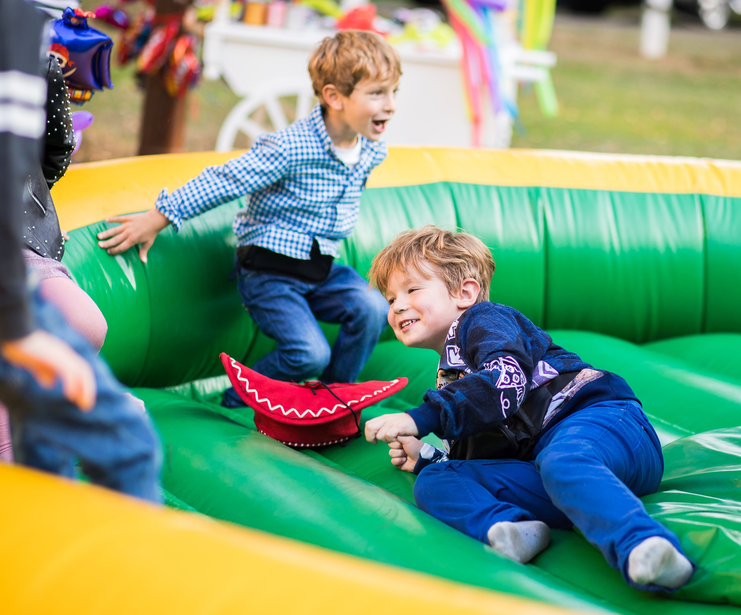 Birthday in a yaht club. True Story Photography