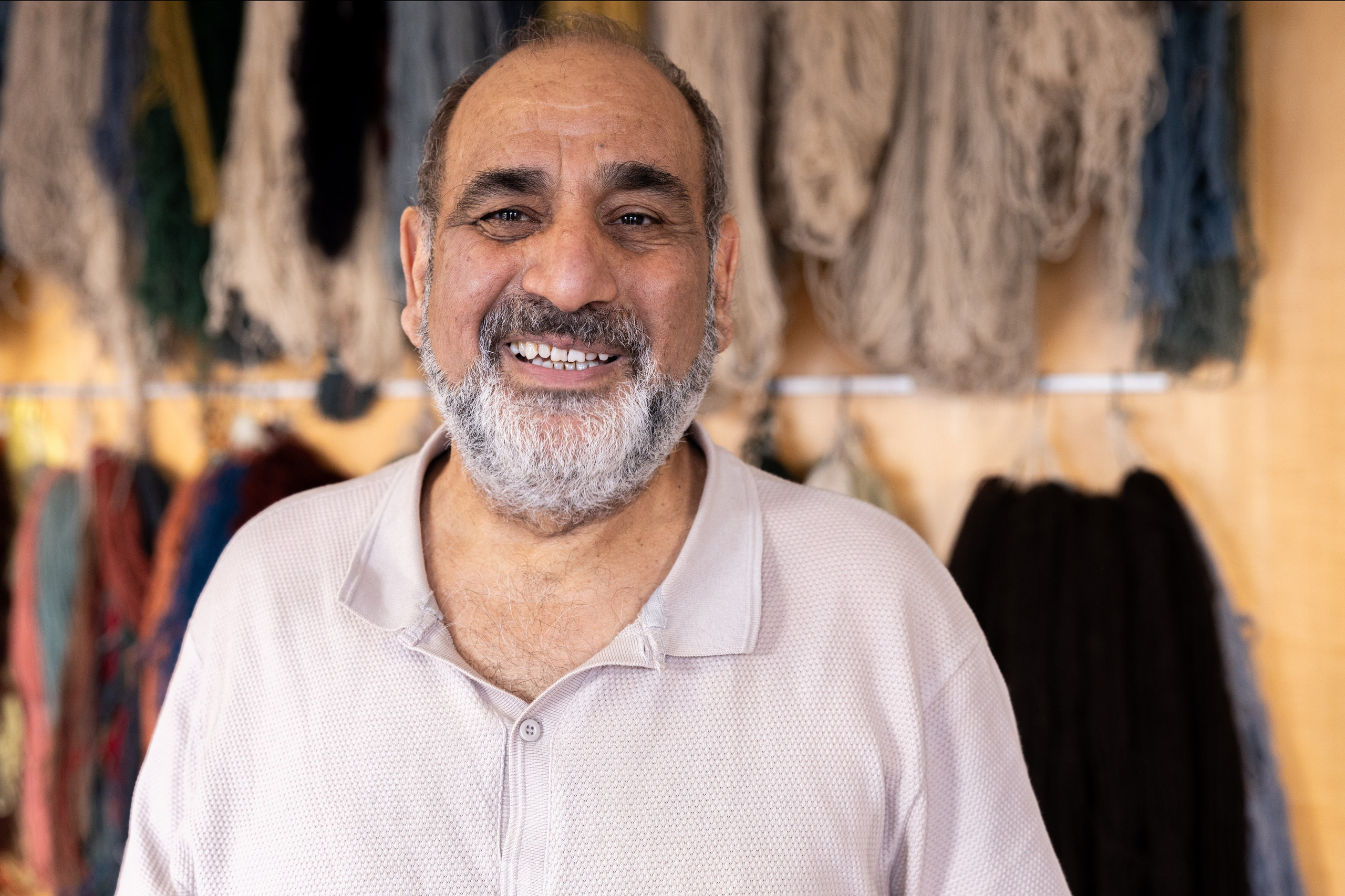 Teppichrestaurator, Salzburg, 2024. Guzel Kolobova| Fotografin| Salzburg