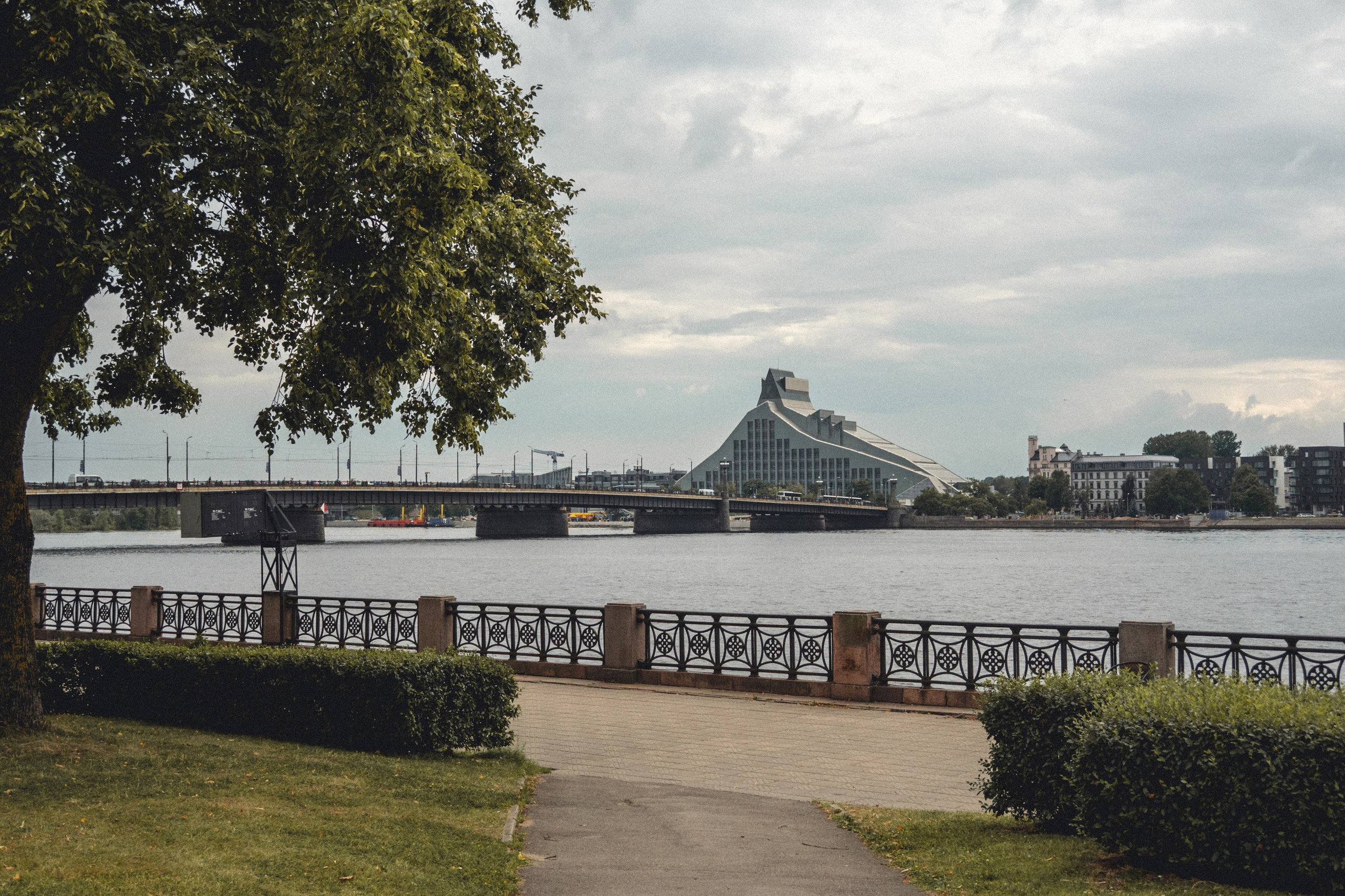 Voyage à Riga. Photographe sur Cote d’Azur. Portraits de familles, couples, enfants, événements