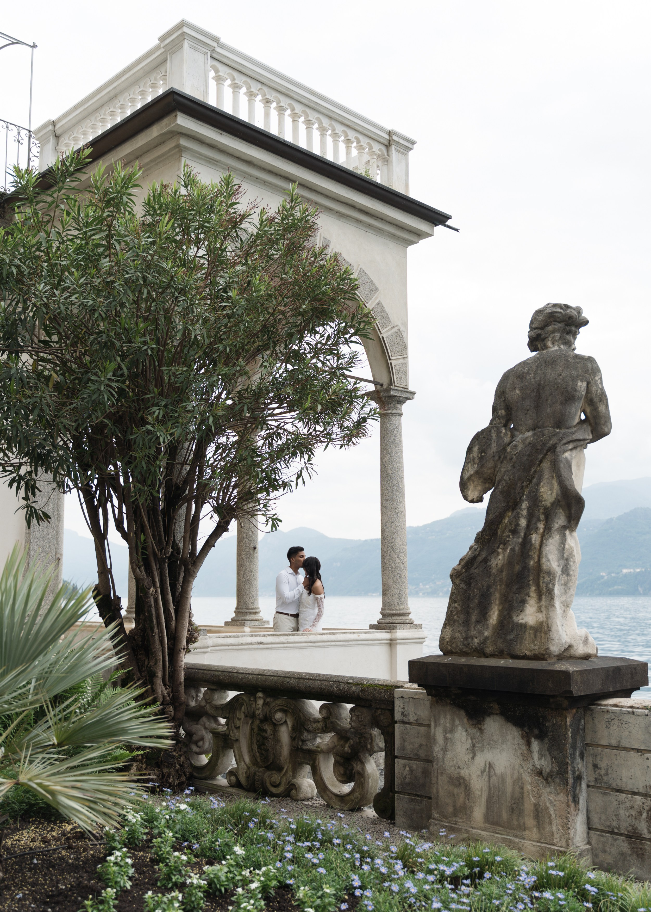 Villa Monastero Secret Proposal. Proposal Photographer in Lake Como