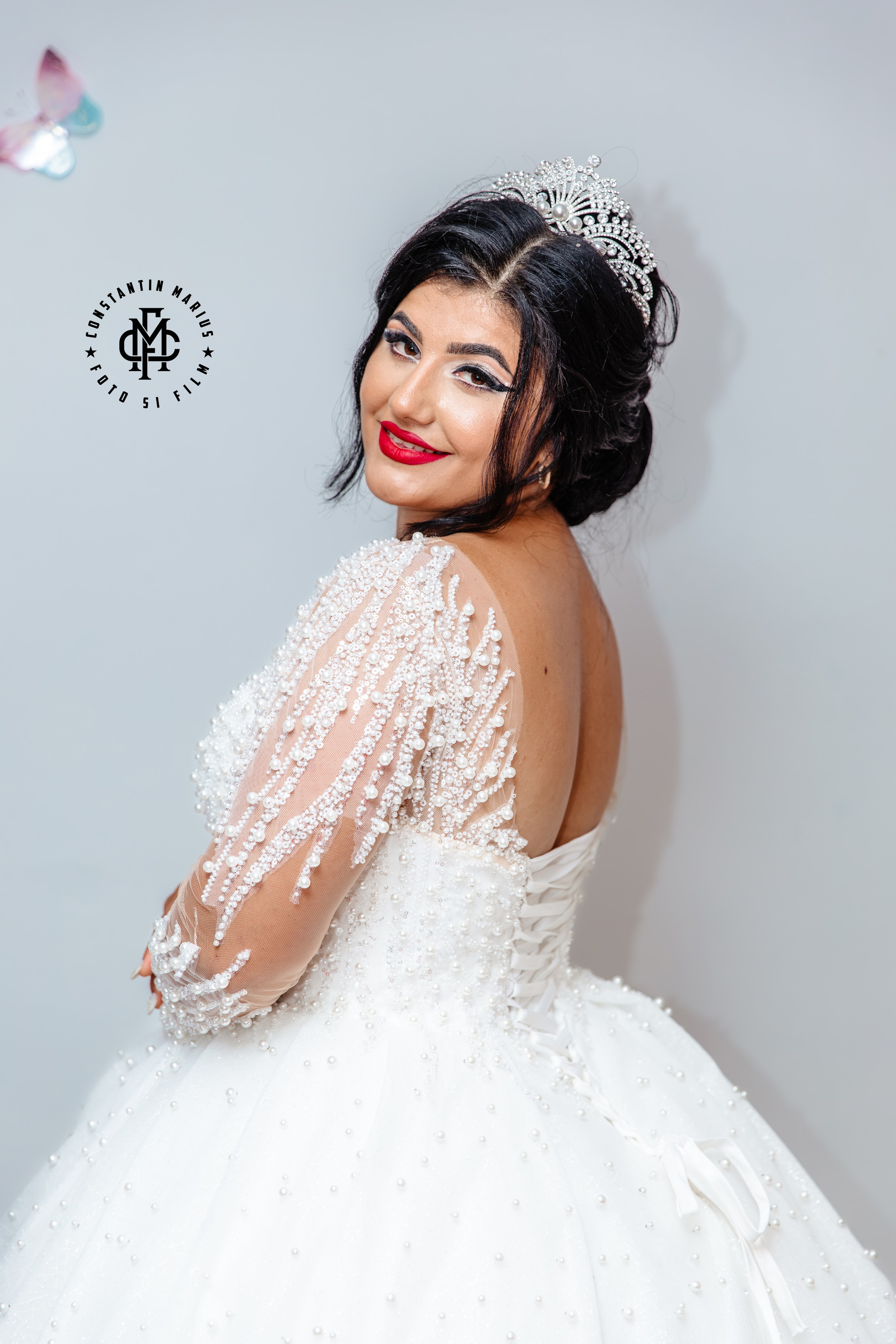 WEDDING PHOTOGRAPHY. DESPRE NOI