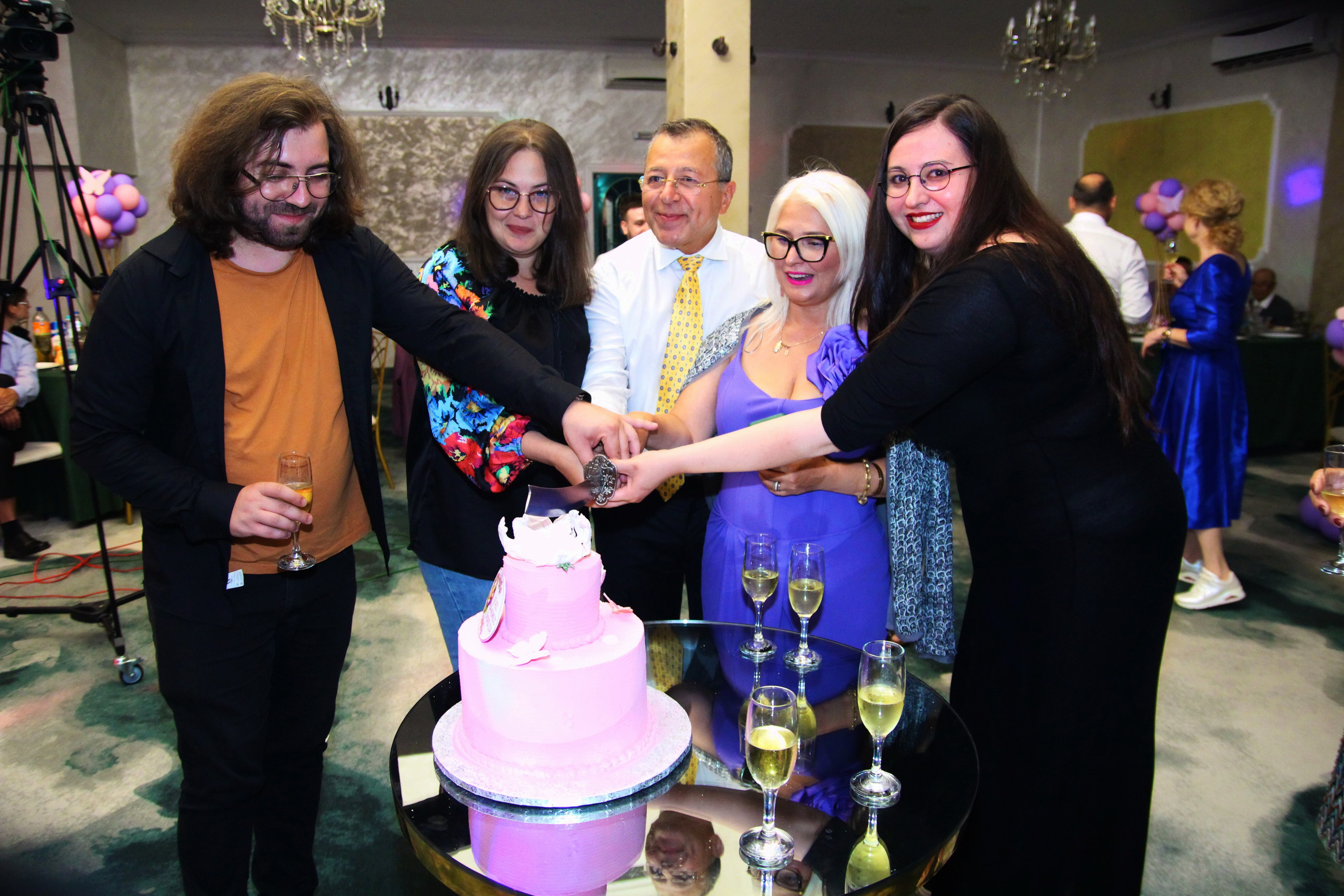 BYZO MEDIA. PETRU BYZO - family and children photographer in ROMANIA