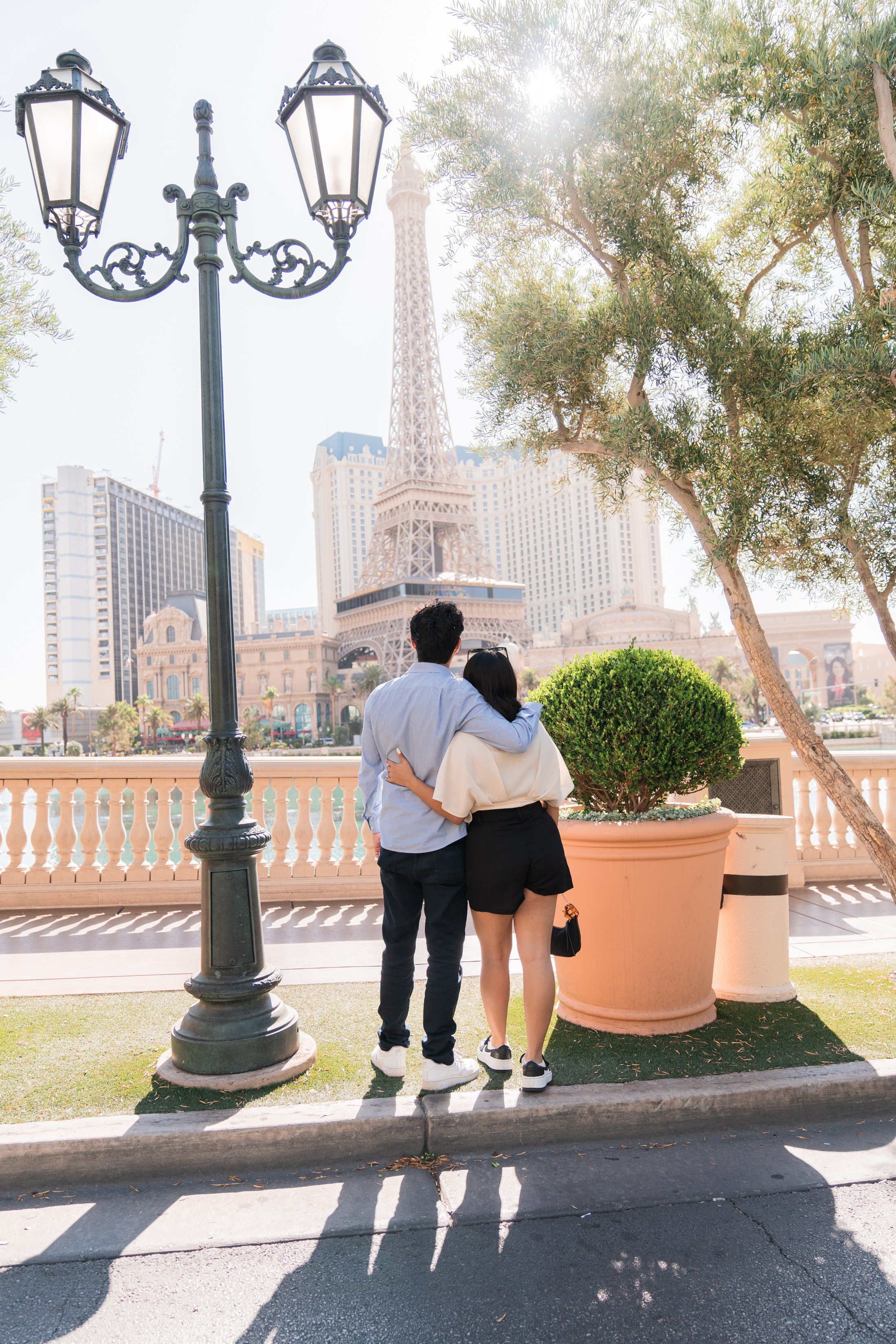 Dani&Lu. Marriage proposal. Wedding & elopement photographer Viktoriya Kravtsov. Las Vegas