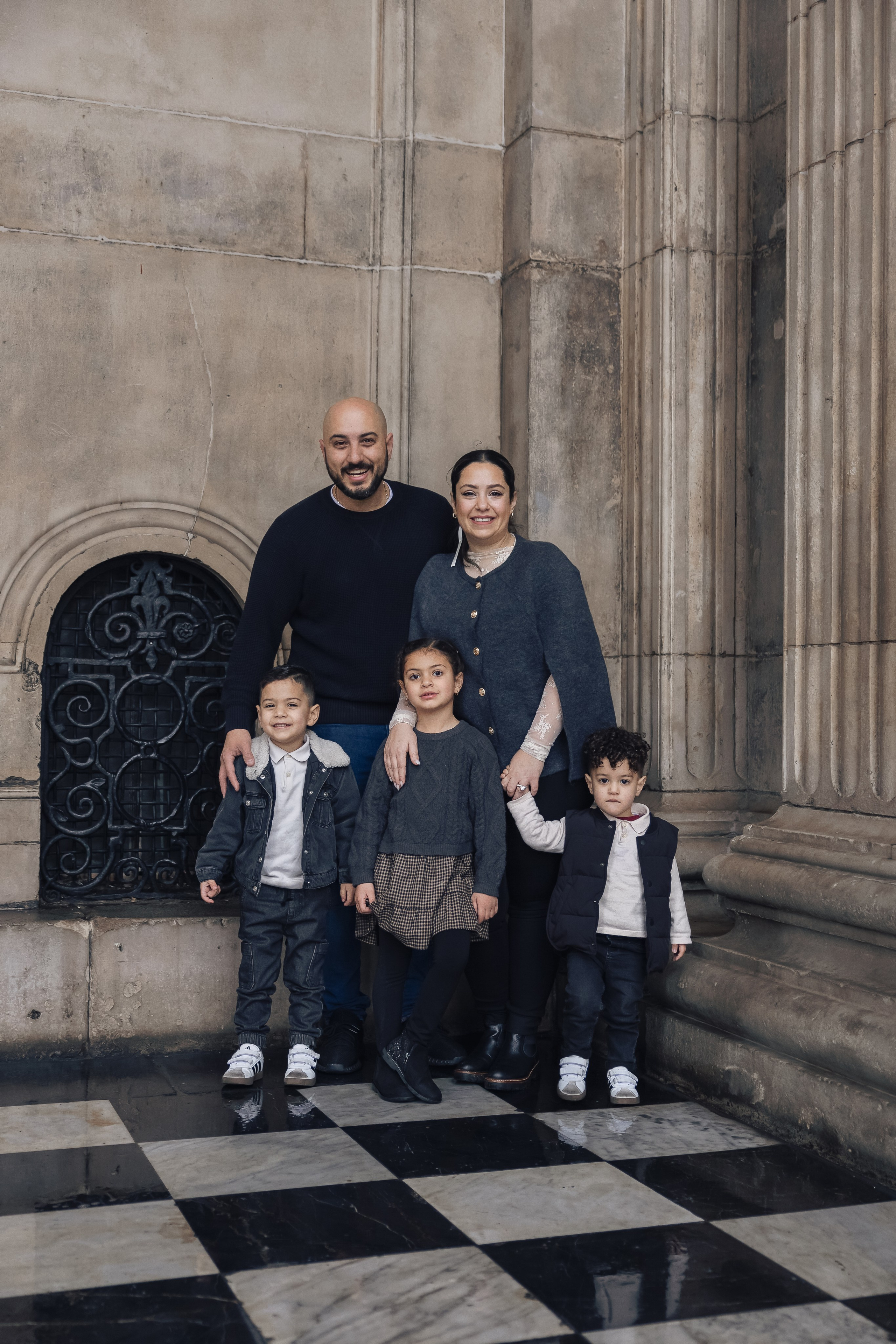 Families. PHOTOGRAPHER IN LONDON