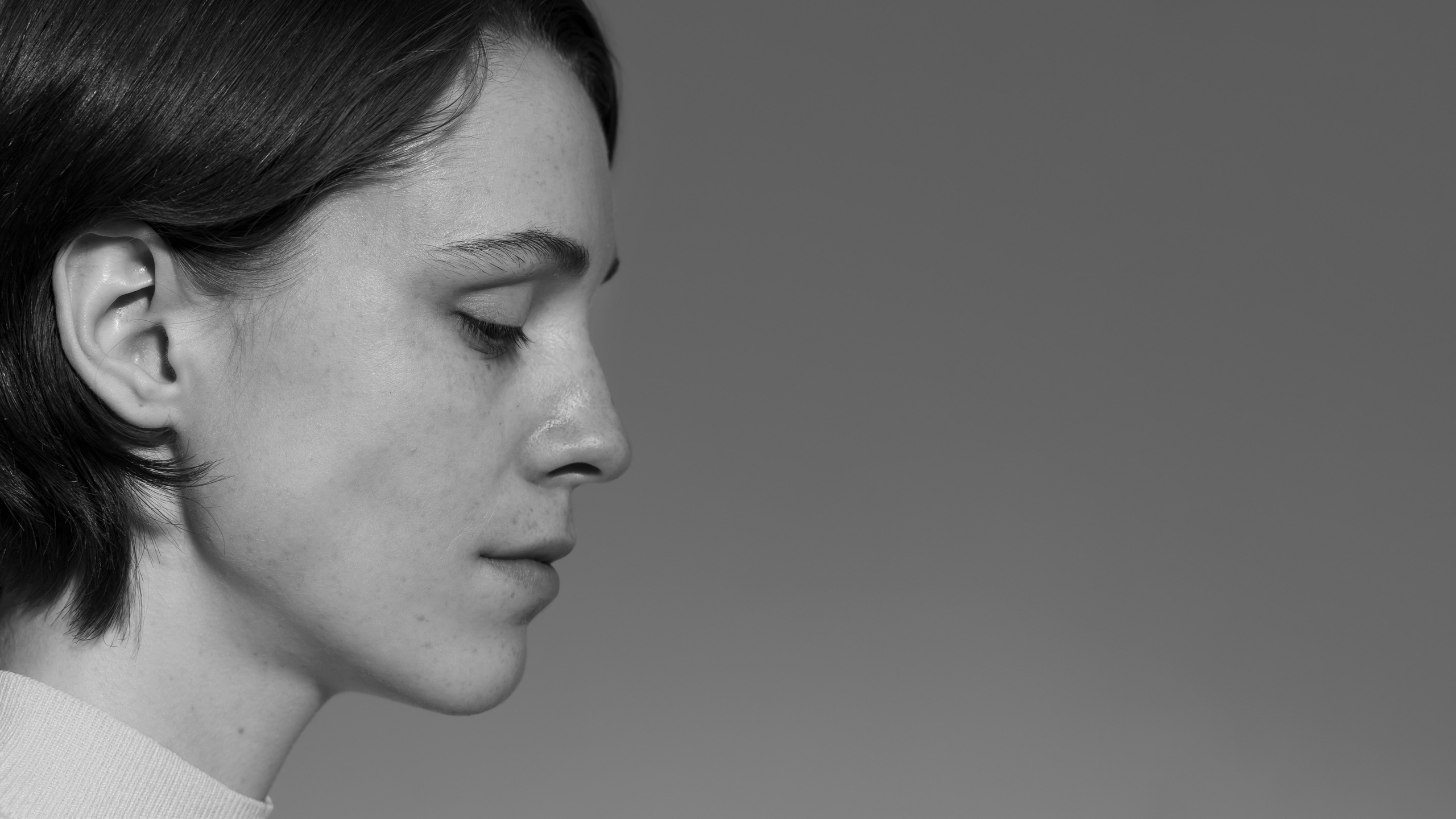 Black & White studio portrait session NYC. Alice Bell — Wedding photographer in New York