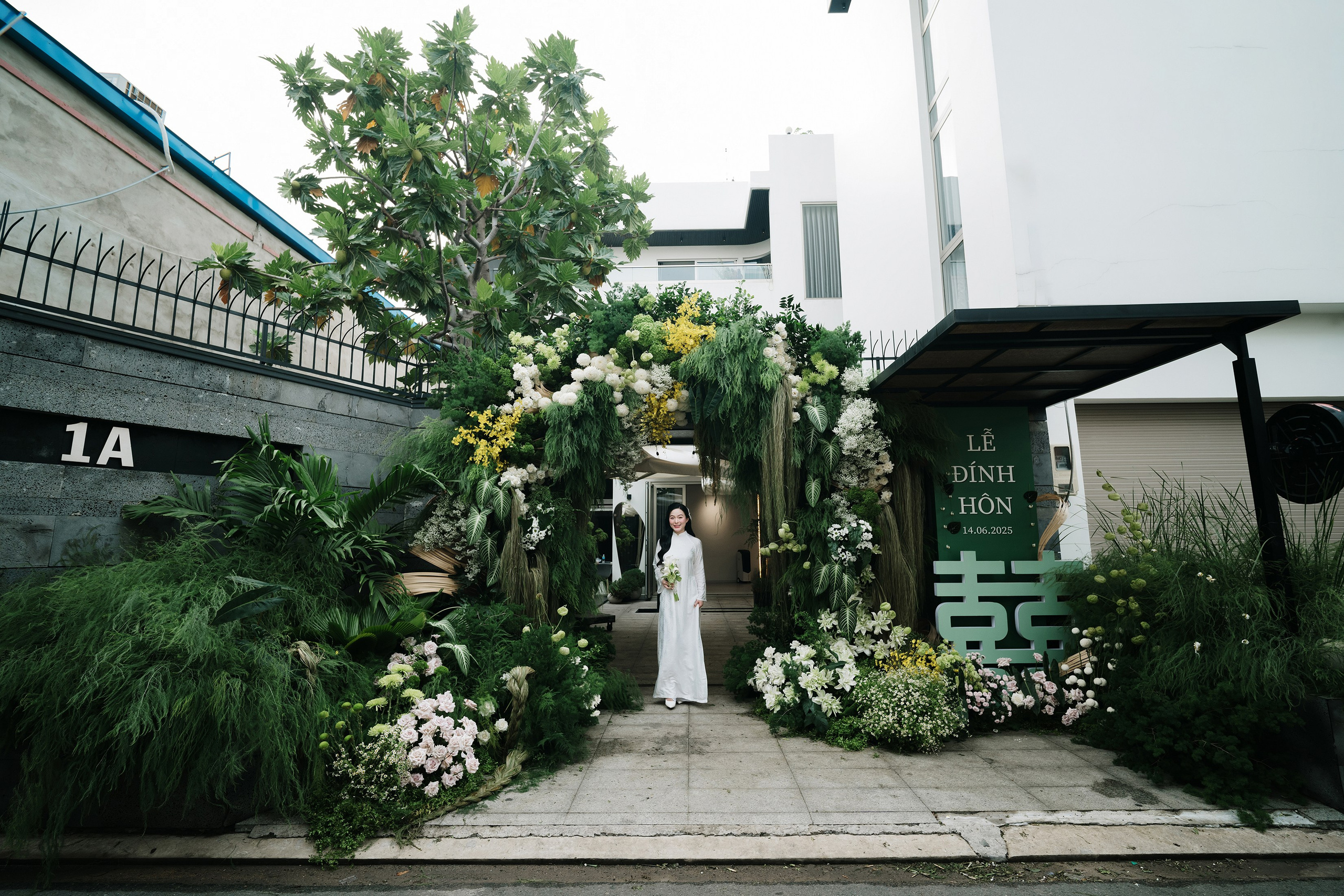 Engagement | NHI + LUAN & LINH + QUY. Saigon Wedding Present | Art Beyond Moments
