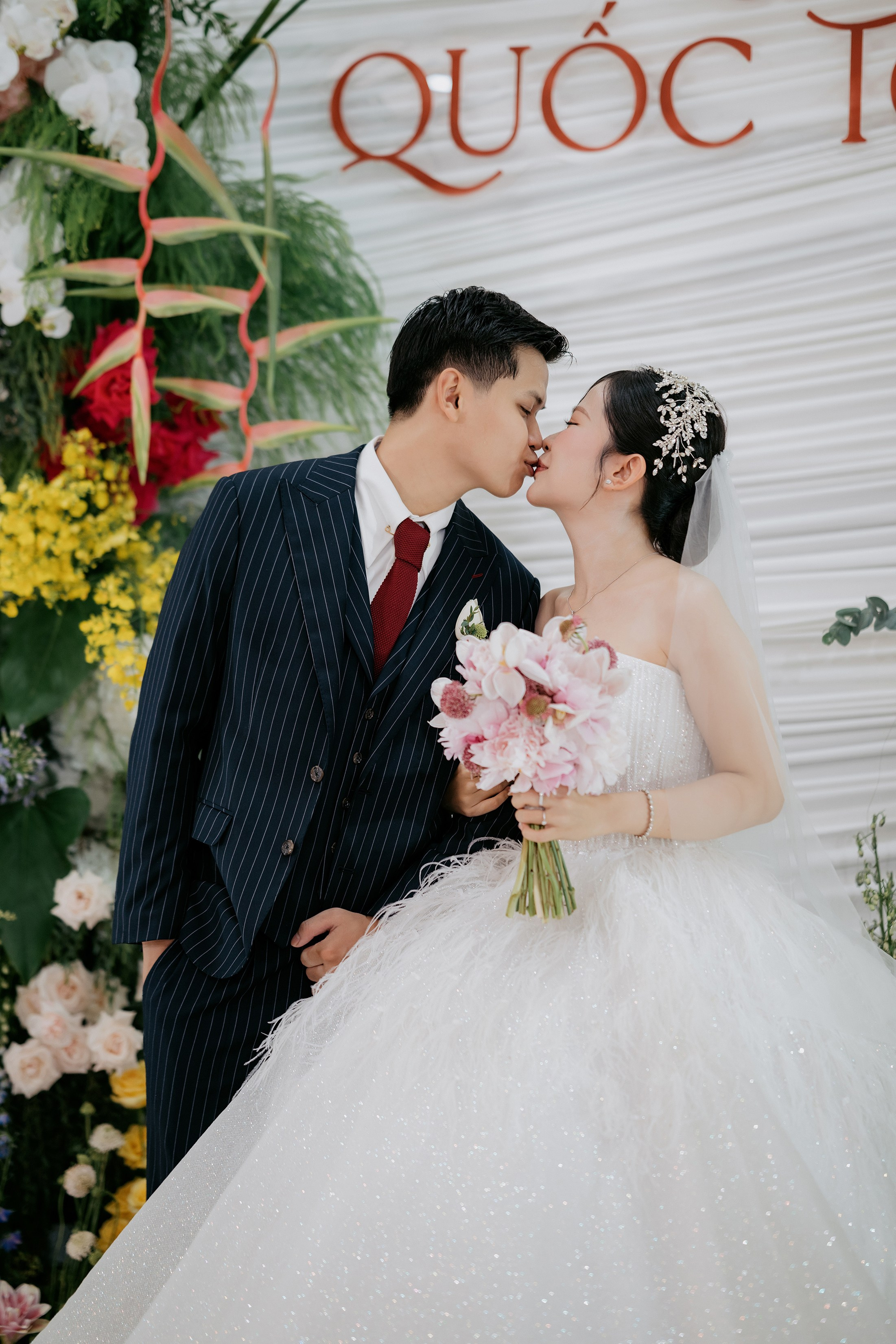 TOAN & VY / Wedding Journalism. Saigon Wedding Present | Art Beyond Moments