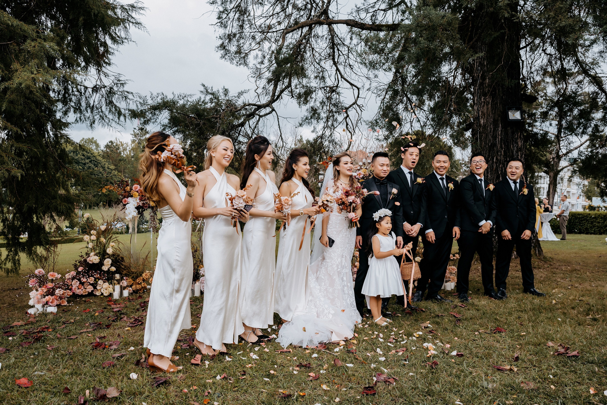 JESSE & MIMI / The Vows. Nhiếp ảnh gia đám cưới hàng đầu tại Thành Phố Hồ Chí Minh
