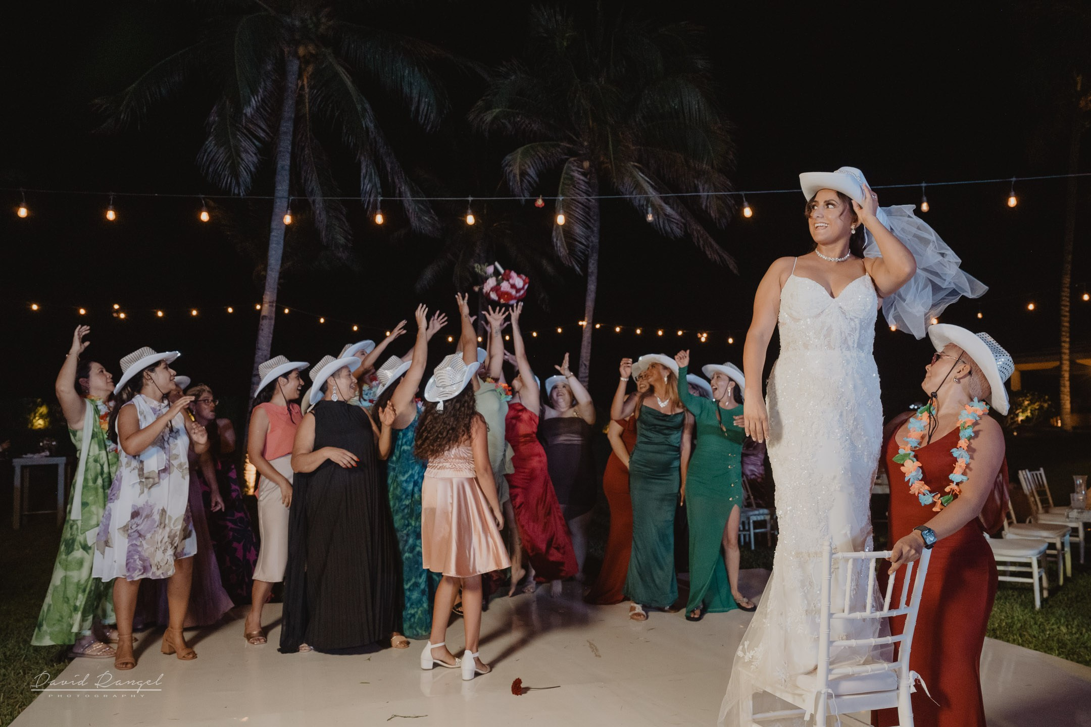 Destination Wedding in the Riviera Maya. Destination wedding photographer based in Cancun and Riviera Maya with service worldwide