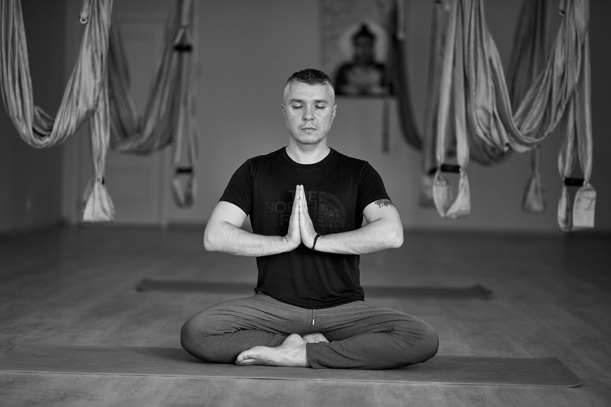 Практика в Yoga Shahi Center. Photographer in Baku Kamran Enceladus