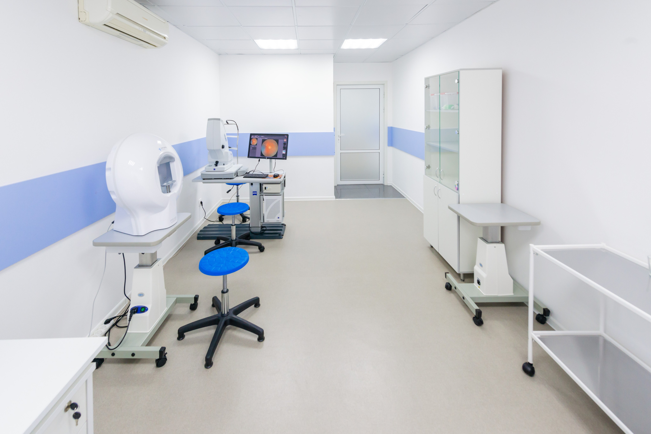 Центр микрохирургии глаза Консилиум. ФОТОГРАФ МЕКСИКА КИНТАНА-РОО