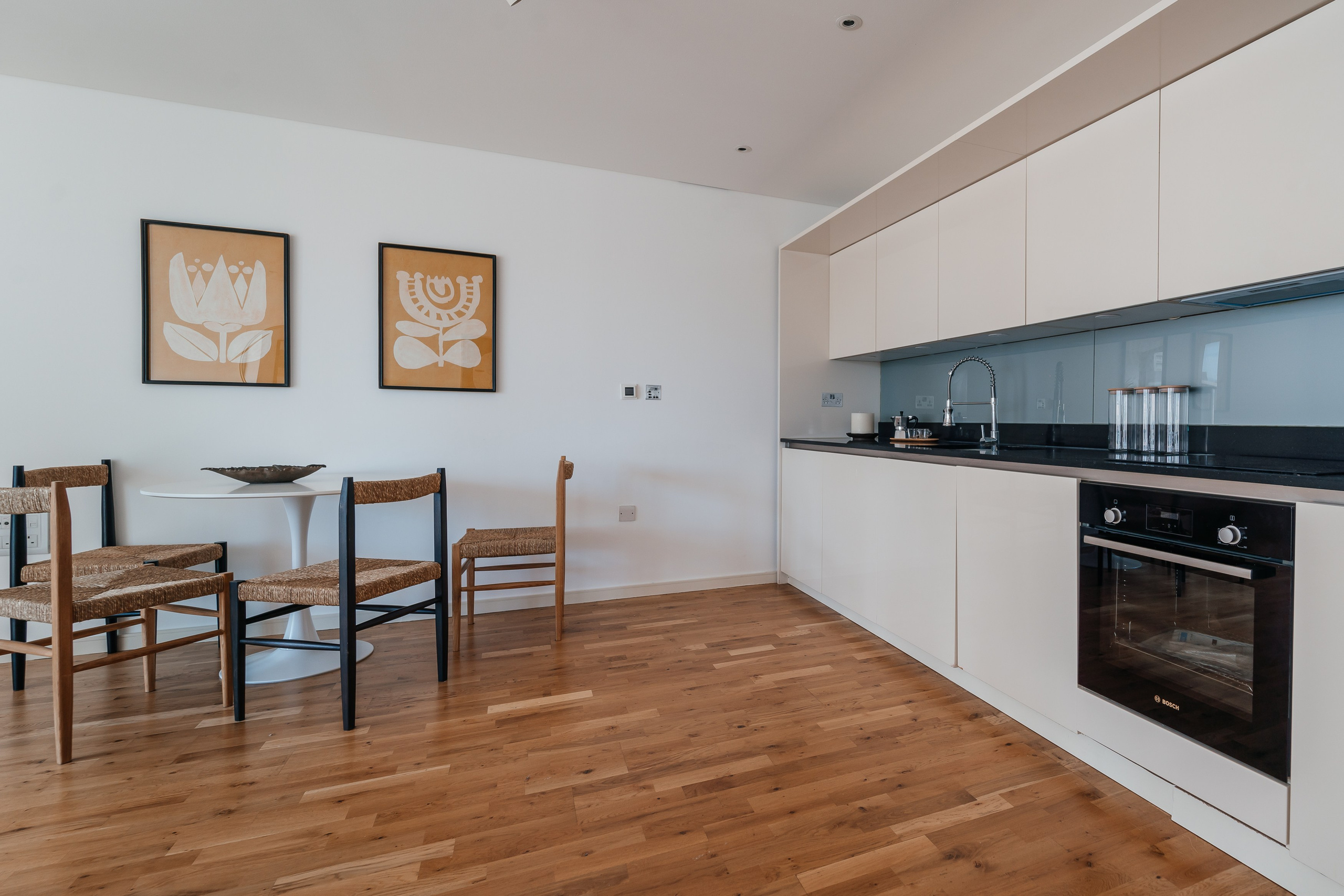 Photography of a 2 bedroom flat. Photographer in England Ekaterina Romanova