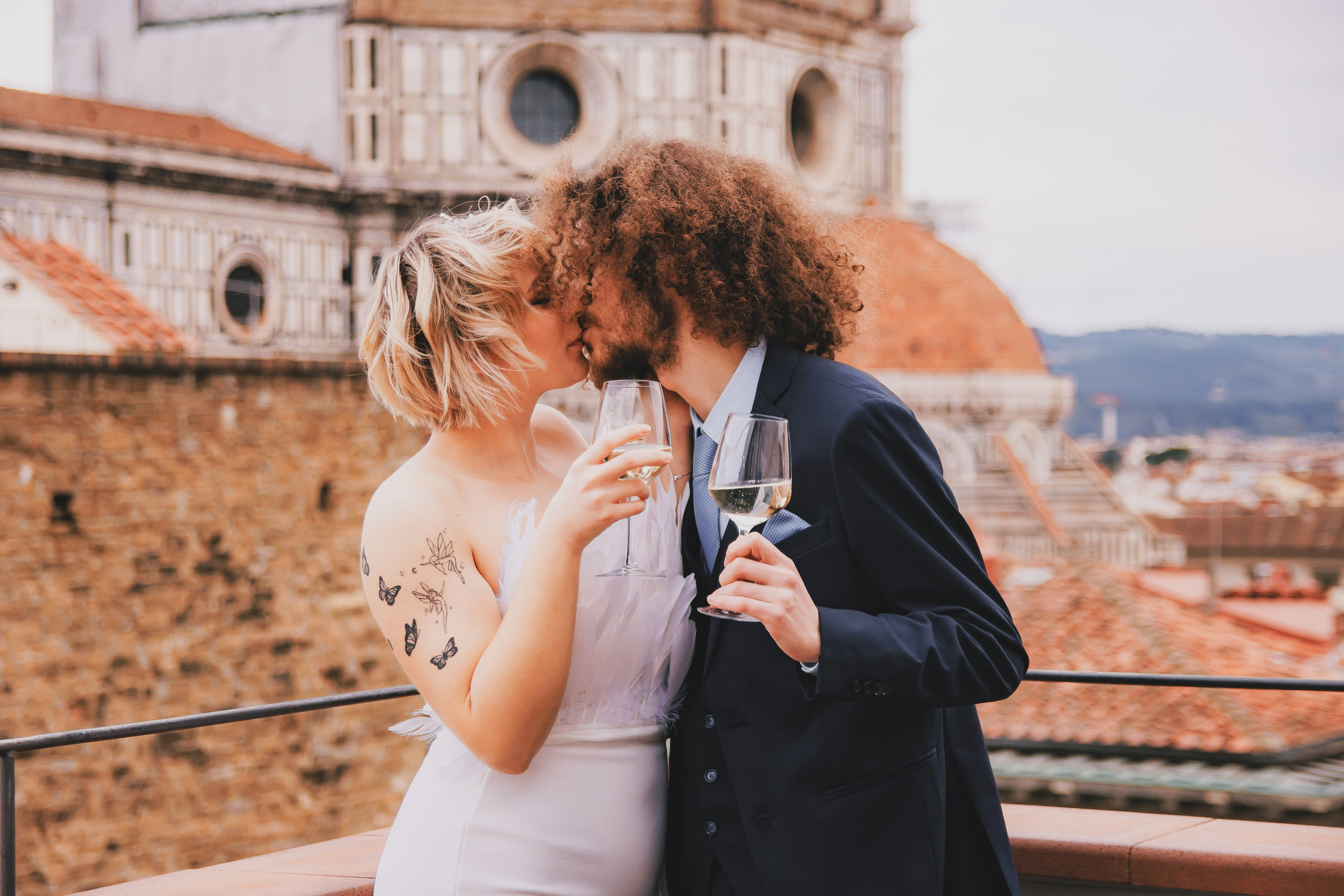 Love story. Wedding and elopement photographer Italy Tuscany Como Milan Pavia Marija Galaka