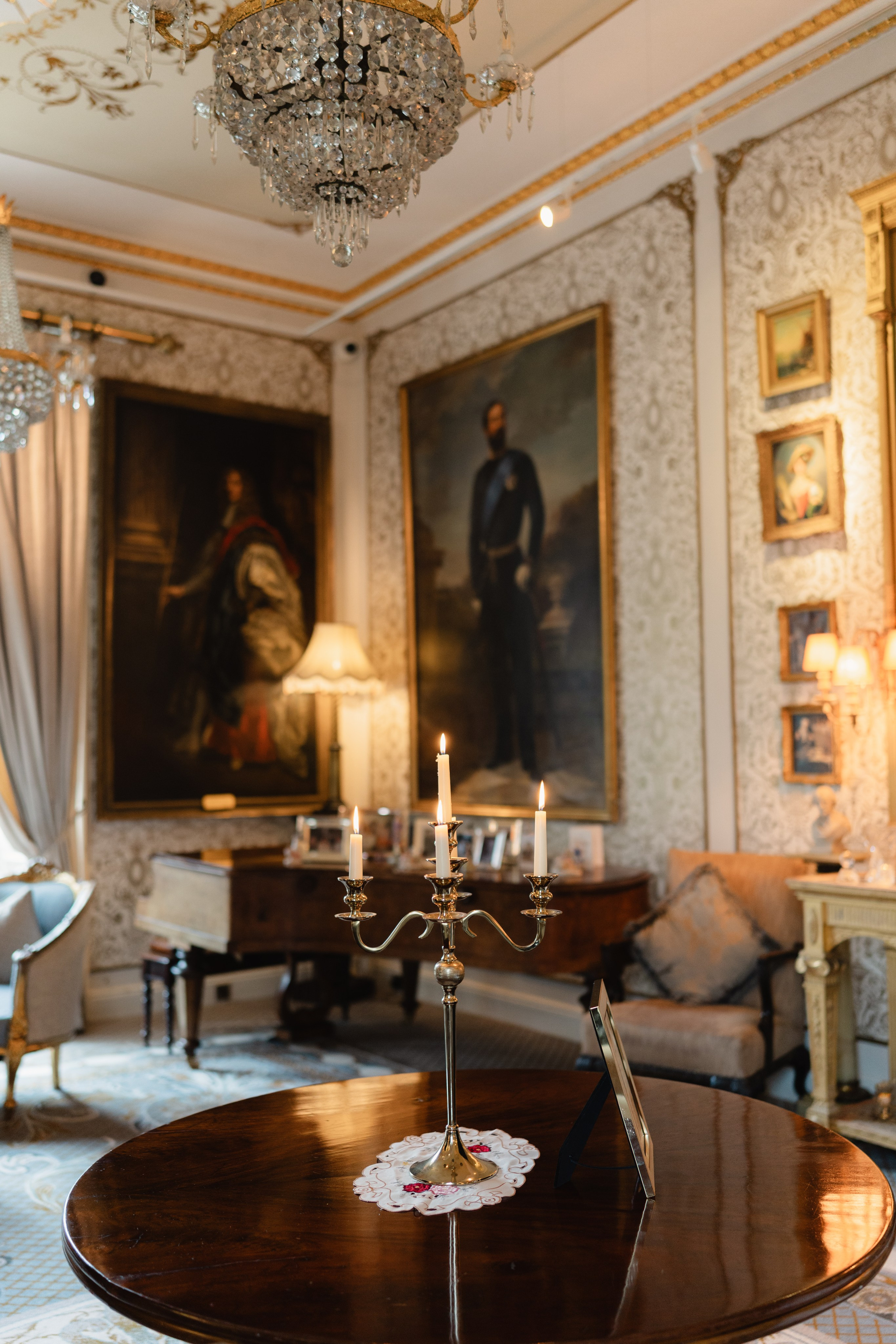 Cabra Castle, Cavan. Wedding Photographer in Dublin Miruna Daiana