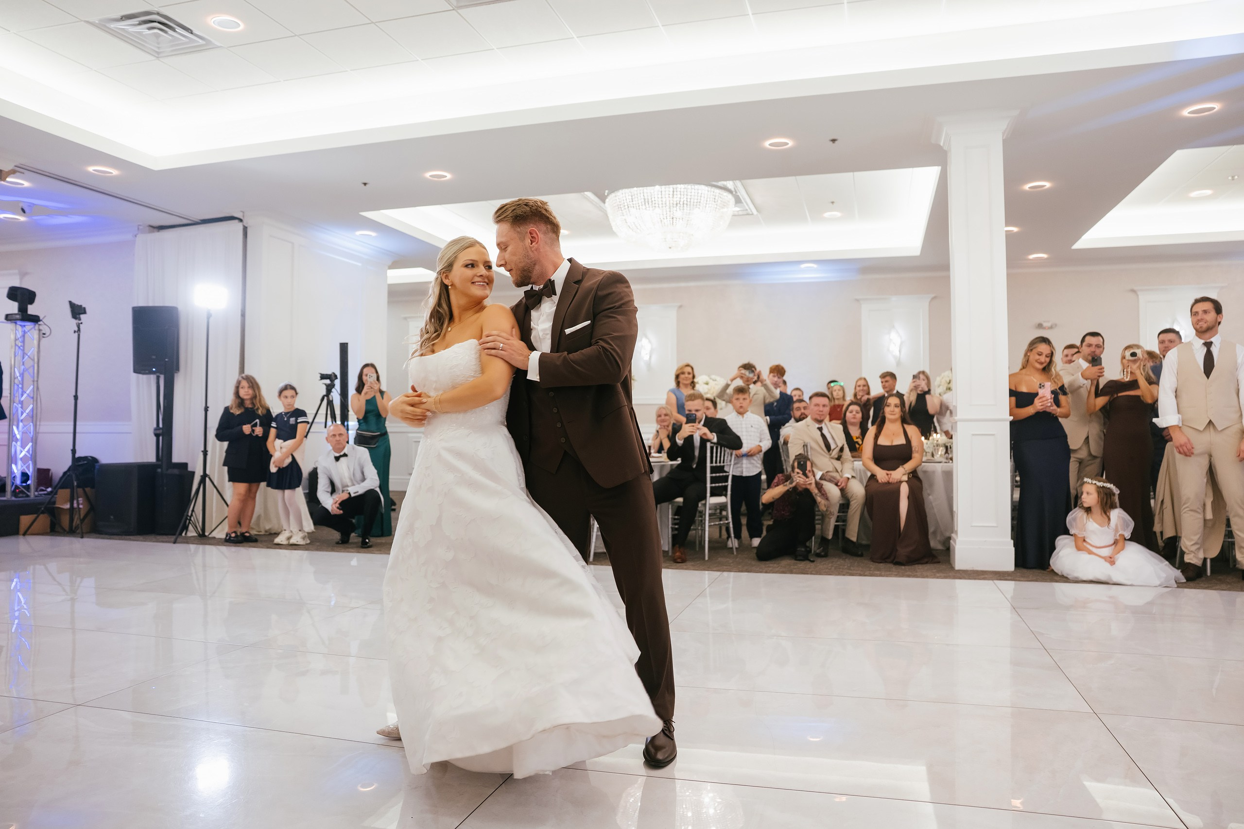09.19.2026 Wedding. Wedding family event photographer in Chicago Nick Yushevich
