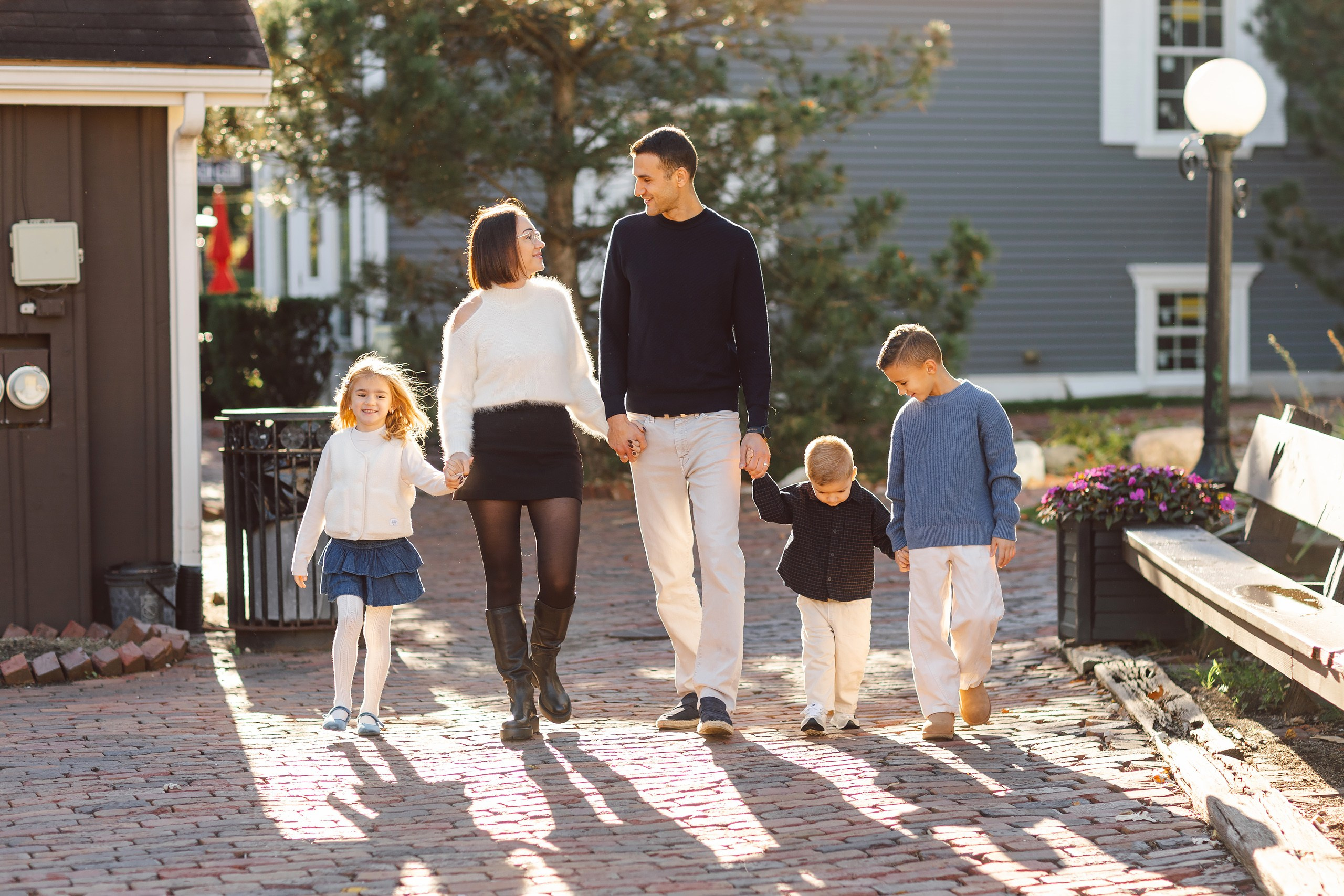 10.18.26 Family Photoshoot. Wedding family event photographer in Chicago Nick Yushevich