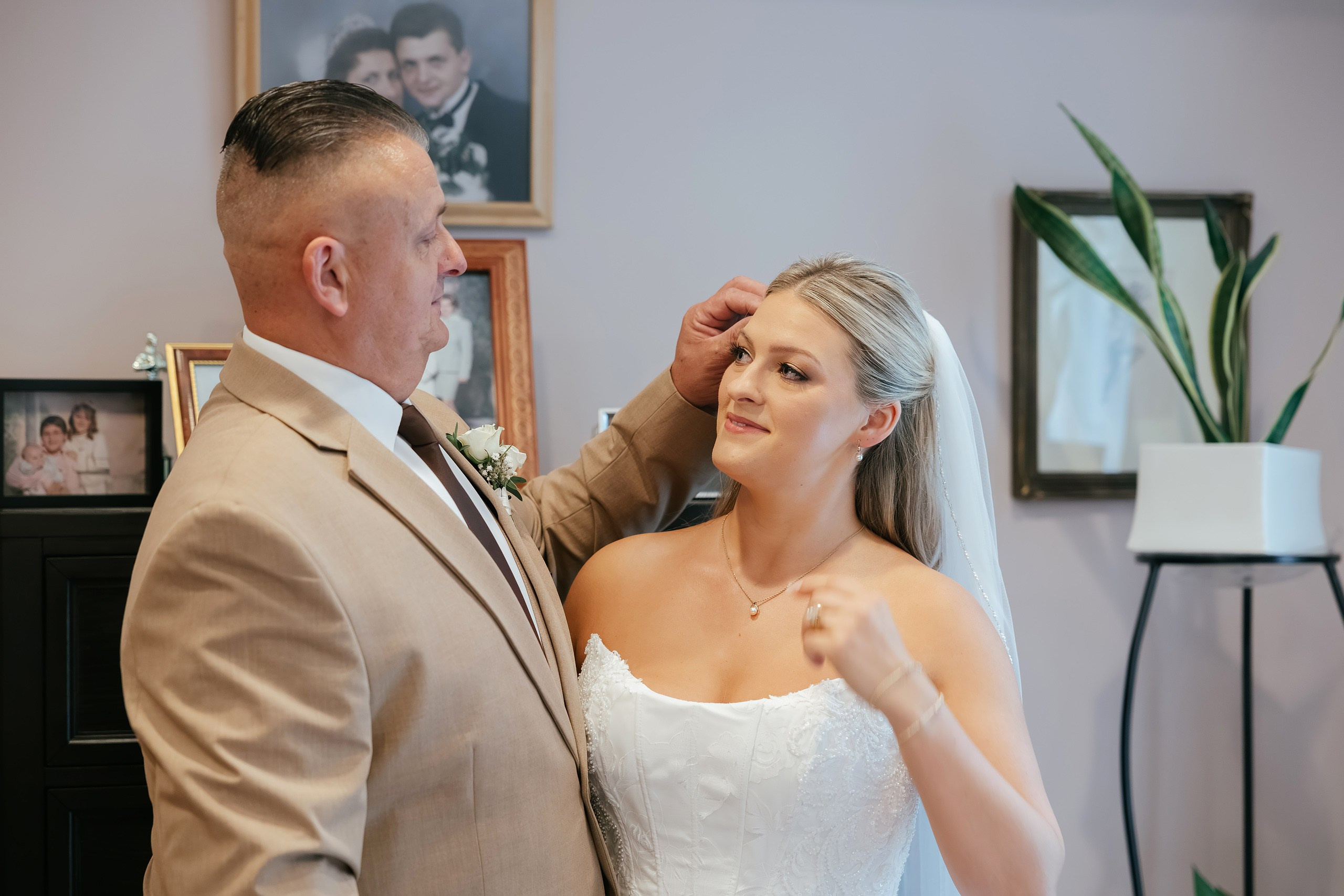 09.19.2026 Wedding. Wedding family event photographer in Chicago Nick Yushevich