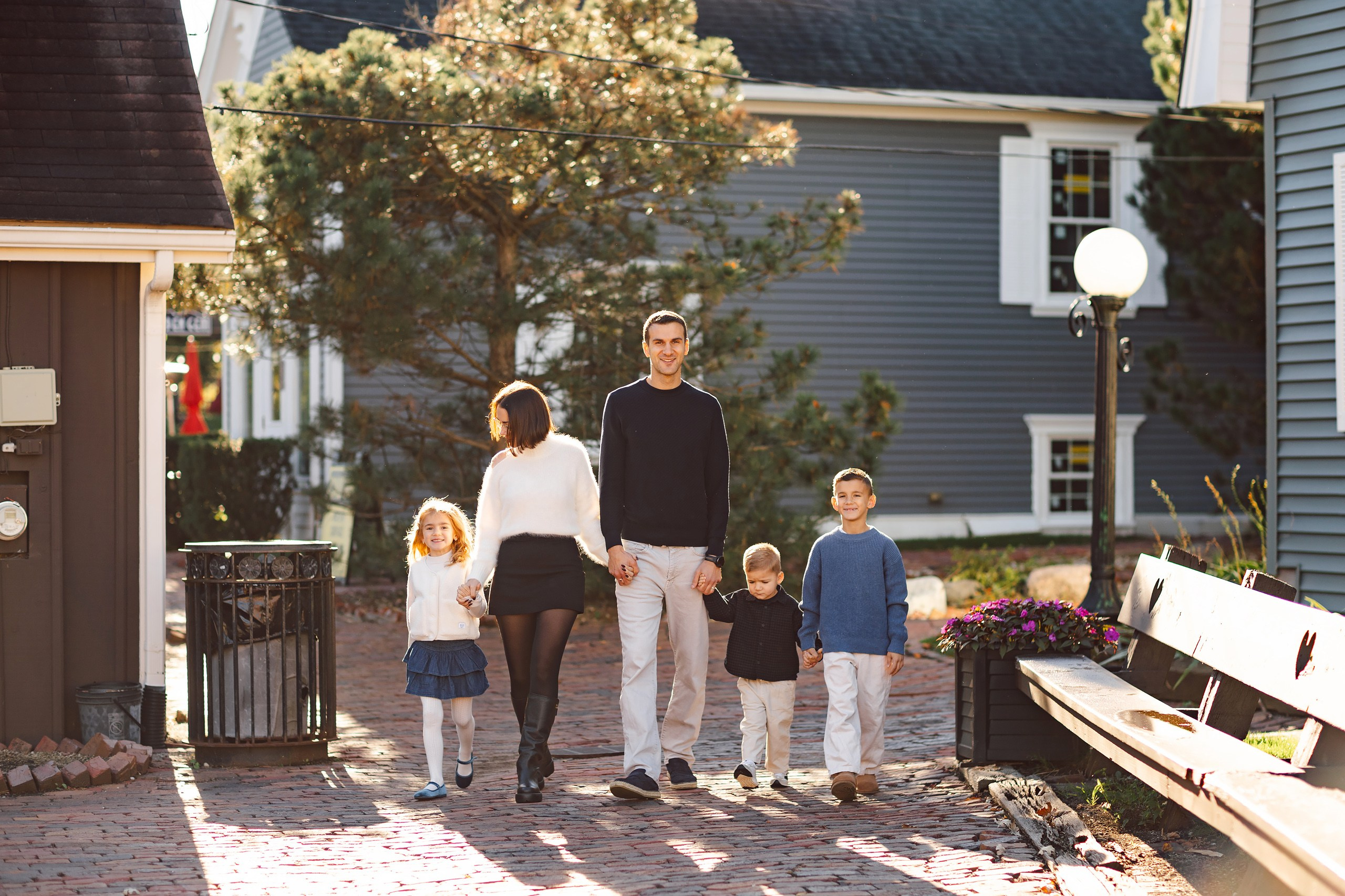 10.18.26 Family Photoshoot. Wedding family event photographer in Chicago Nick Yushevich