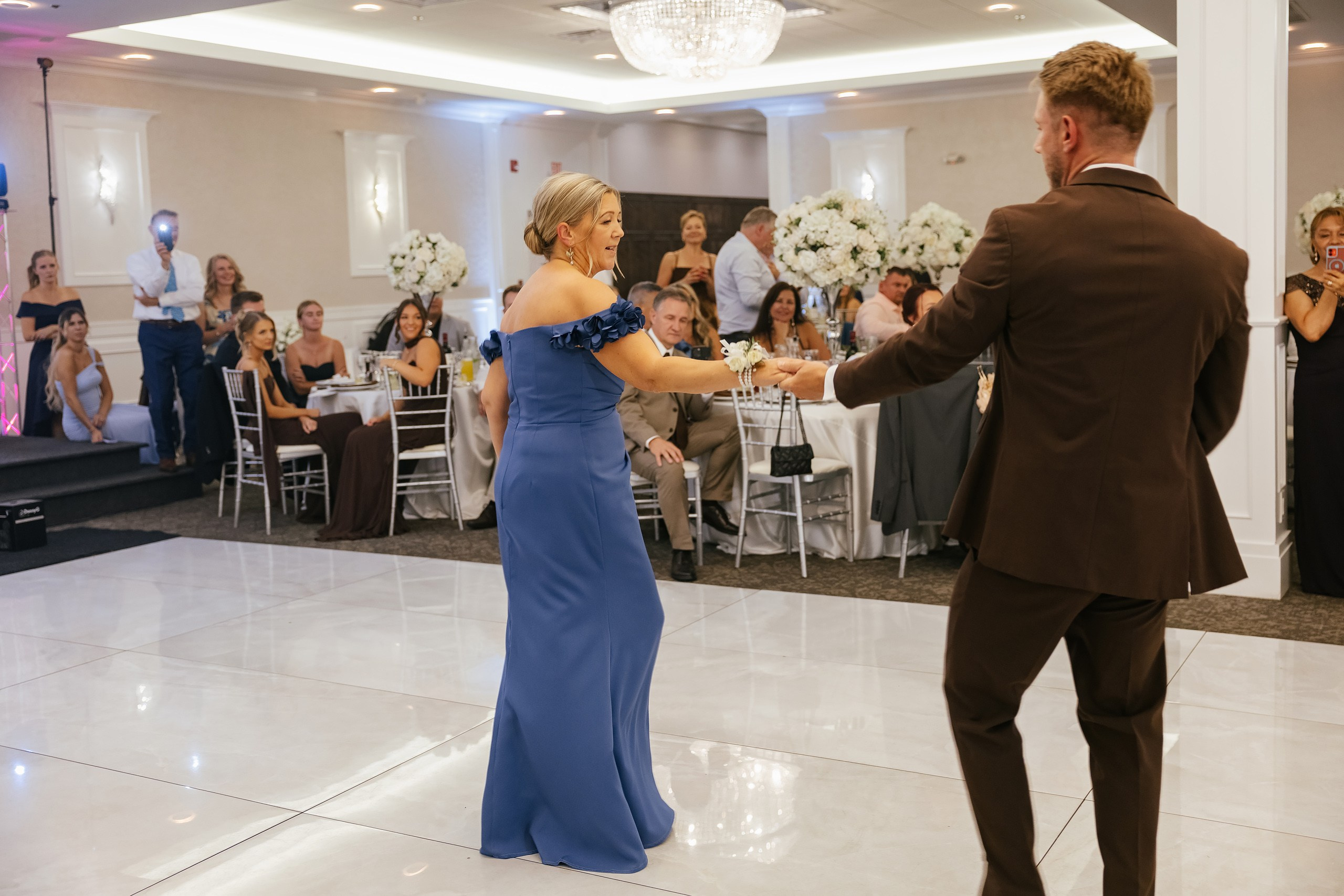 09.19.2026 Wedding. Wedding family event photographer in Chicago Nick Yushevich