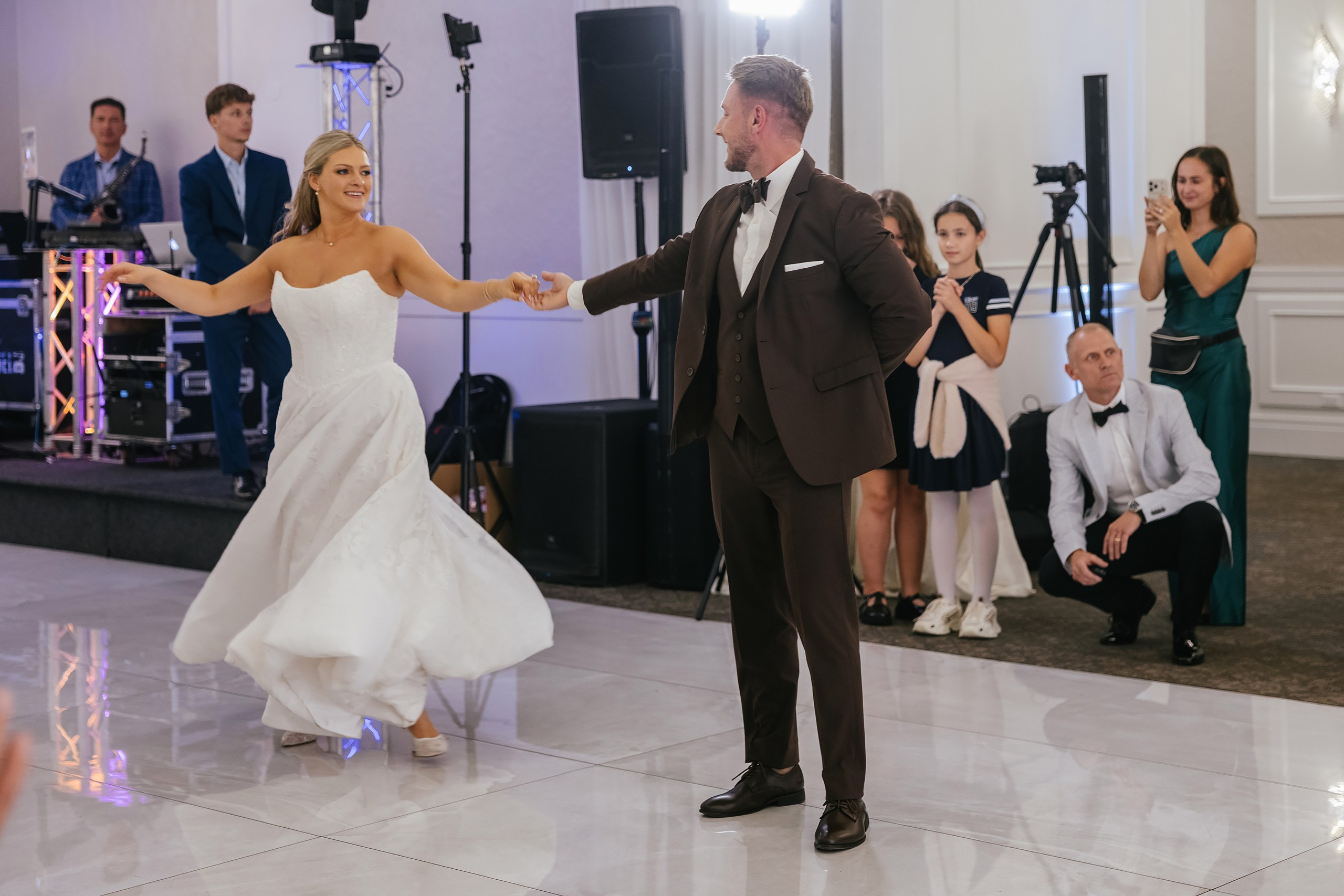 09.19.2026 Wedding. Wedding family event photographer in Chicago Nick Yushevich