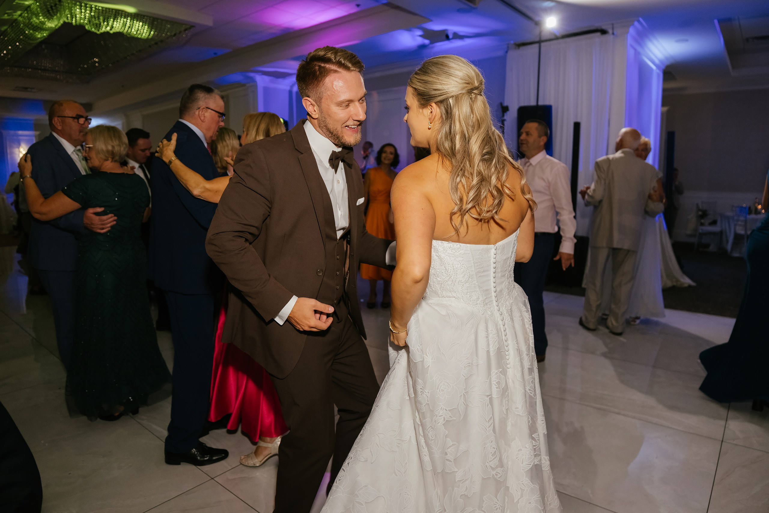 09.19.2026 Wedding. Wedding family event photographer in Chicago Nick Yushevich