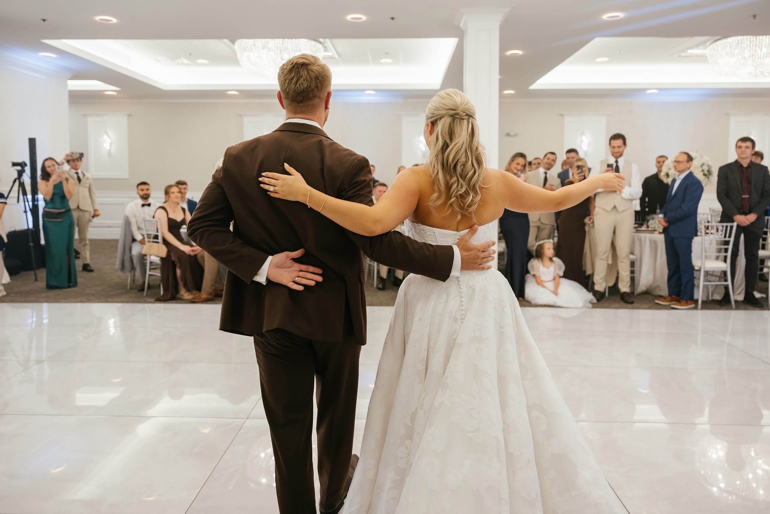 09.19.2026 Wedding. Wedding family event photographer in Chicago Nick Yushevich