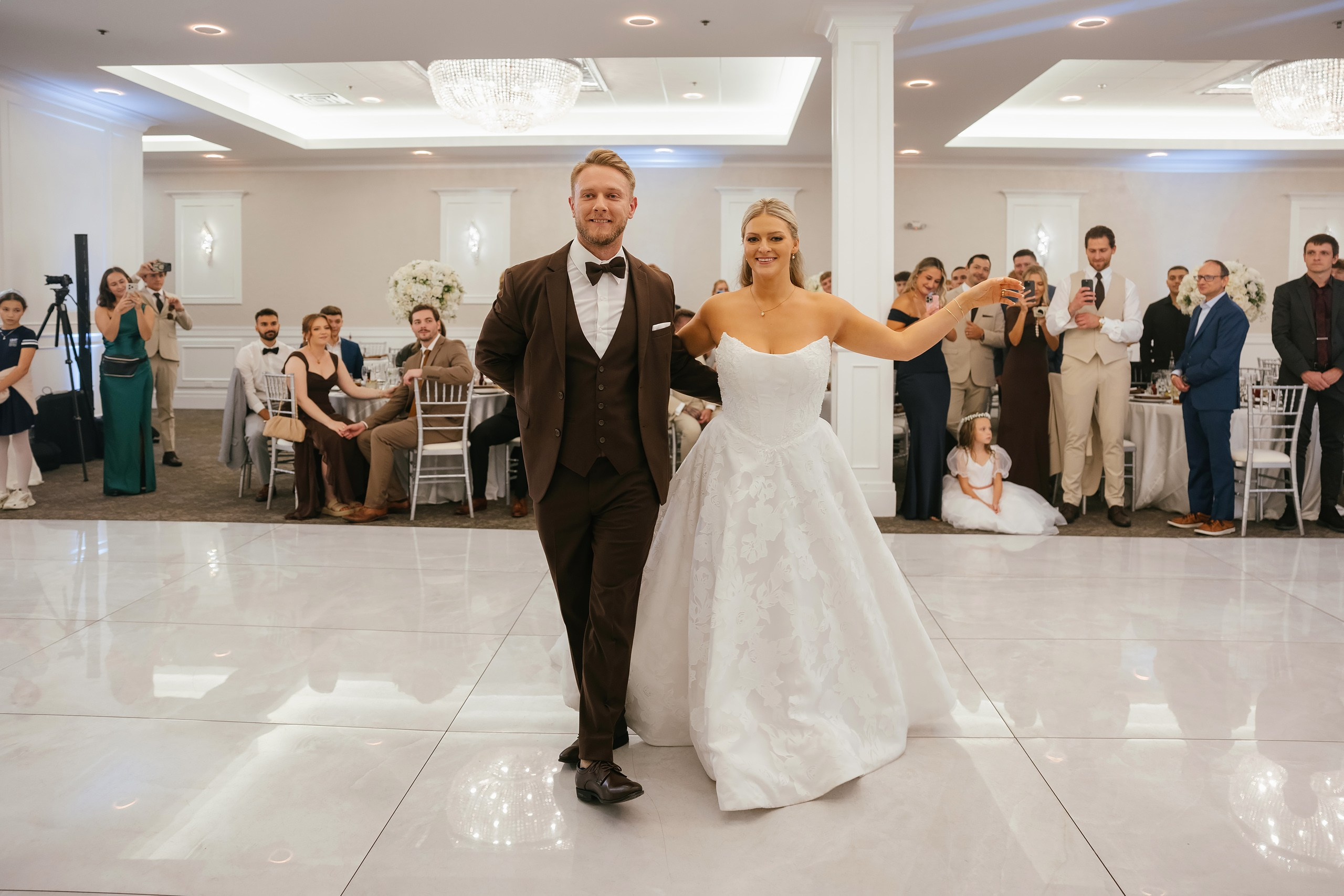 09.19.2026 Wedding. Wedding family event photographer in Chicago Nick Yushevich
