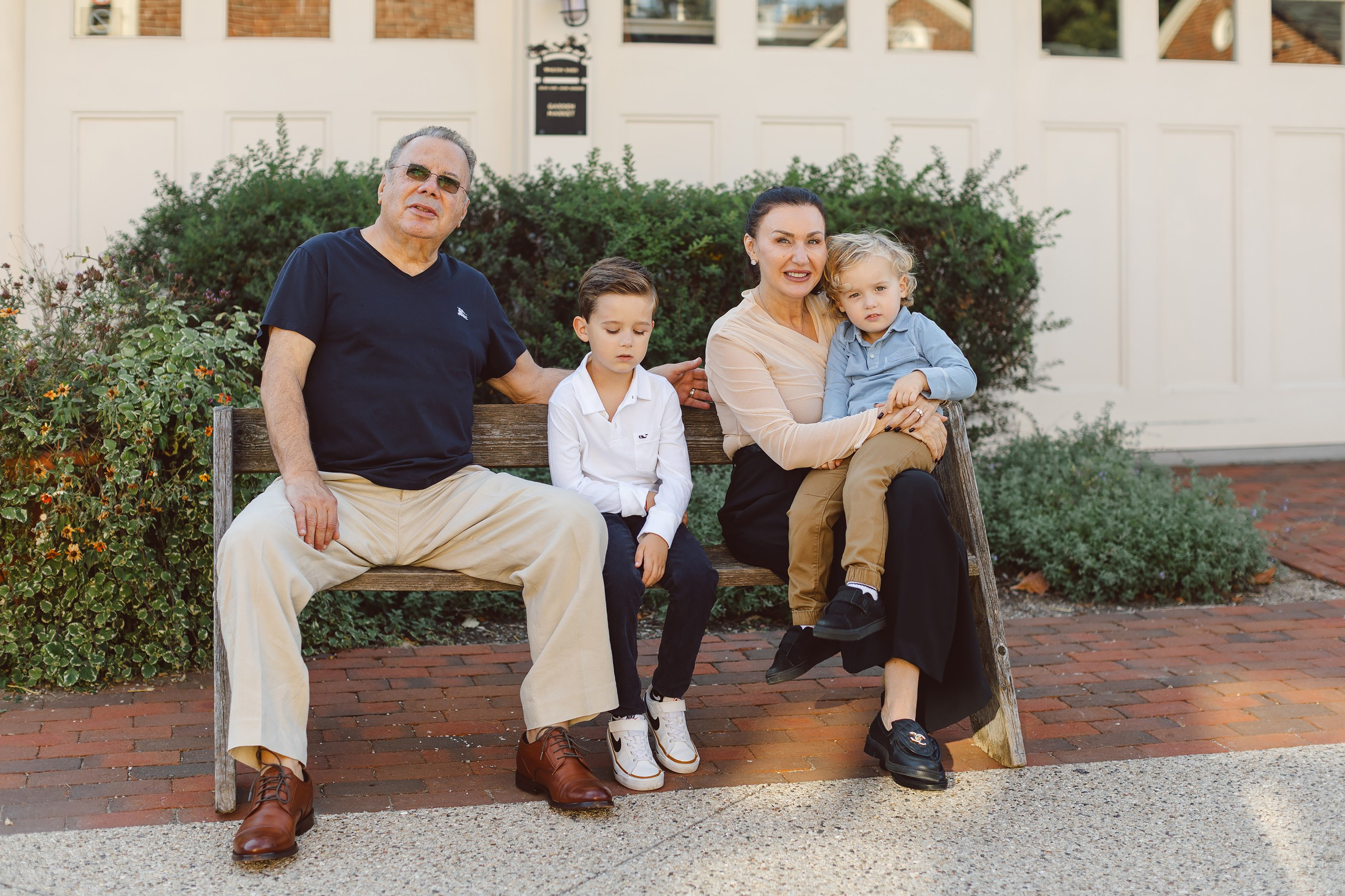 10.11.26 Family Photoshoot. Wedding family event photographer in Chicago Nick Yushevich