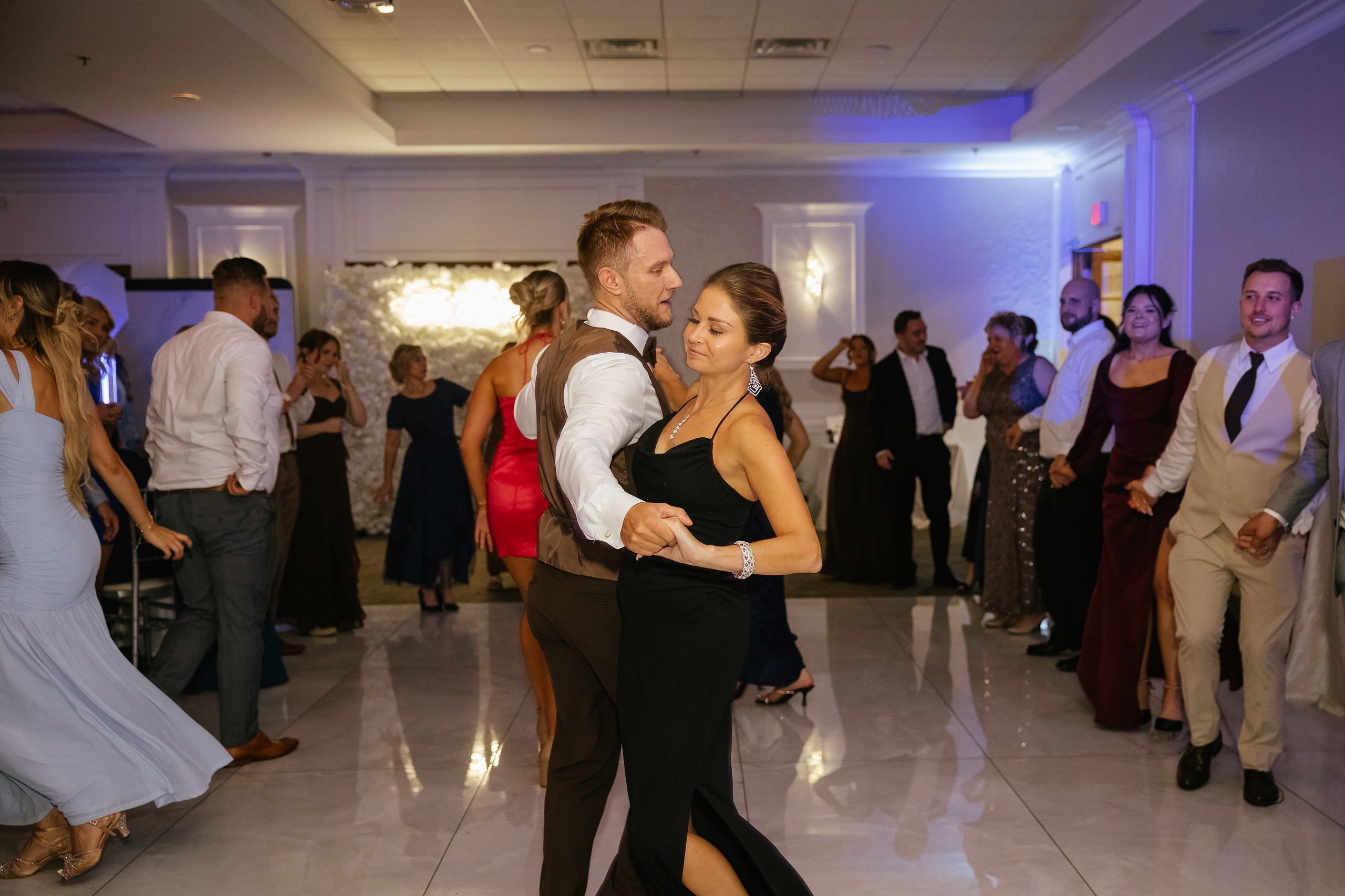 09.19.2026 Wedding. Wedding family event photographer in Chicago Nick Yushevich