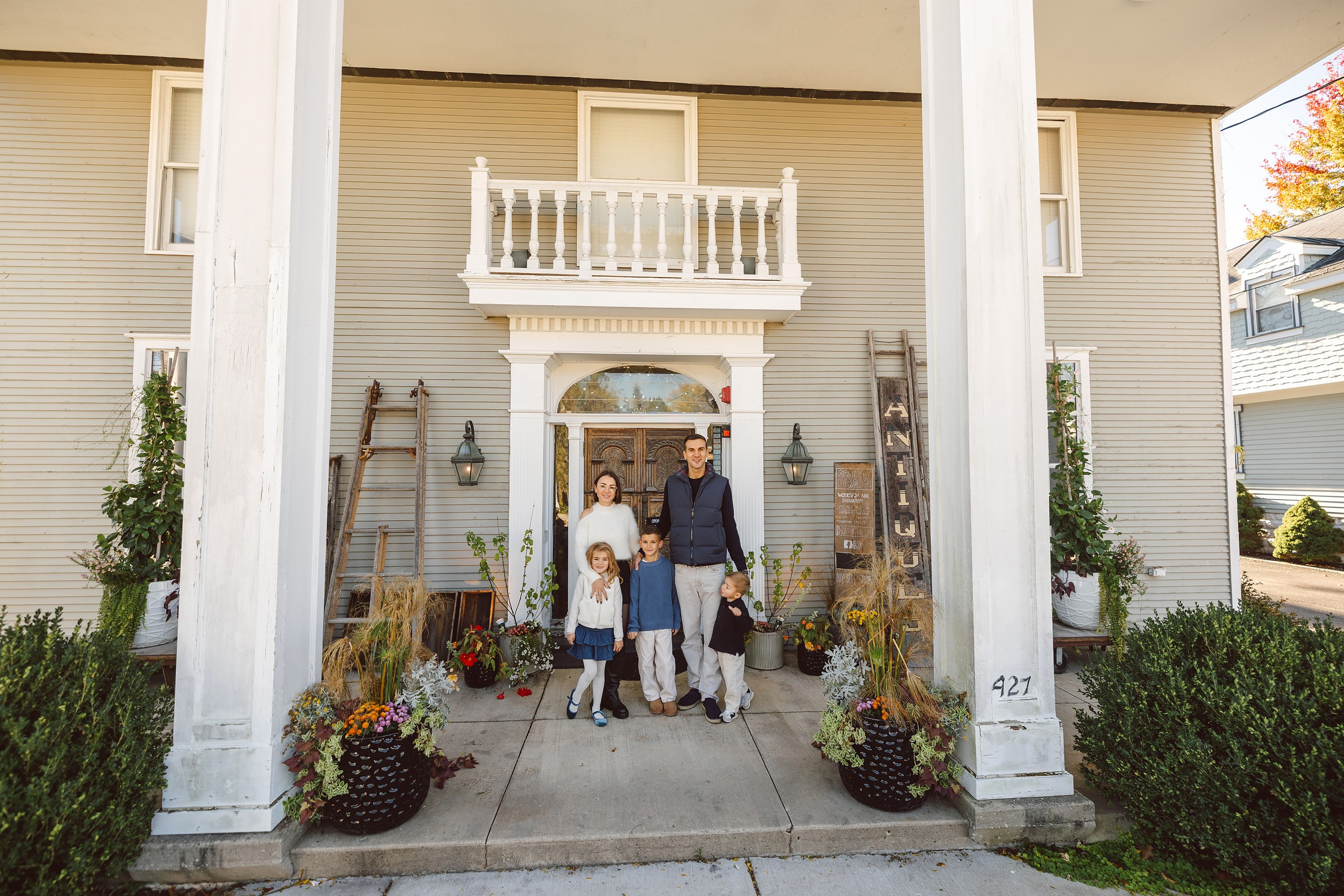 10.18.26 Family Photoshoot. Wedding family event photographer in Chicago Nick Yushevich