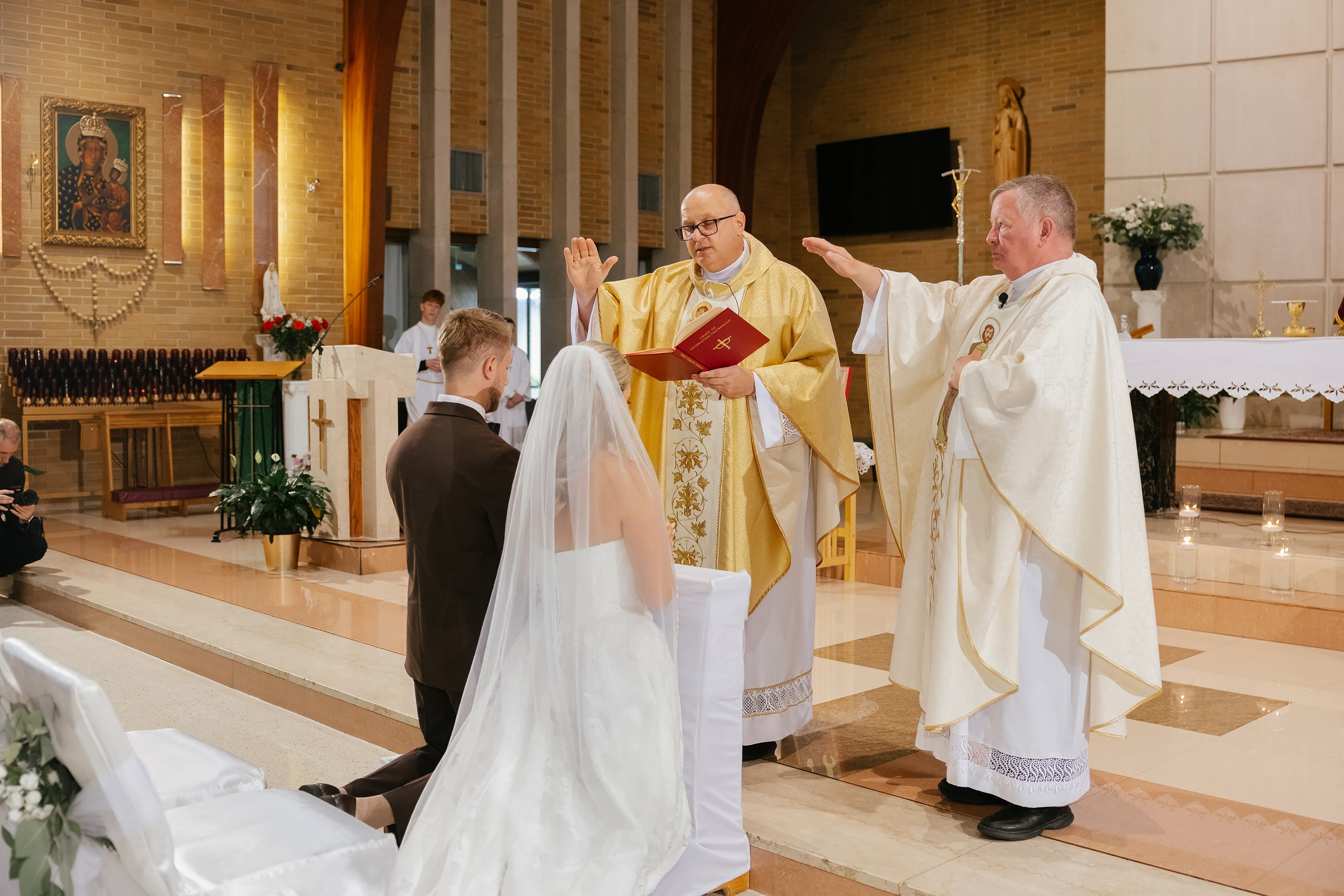 09.19.2026 Wedding. Wedding family event photographer in Chicago Nick Yushevich