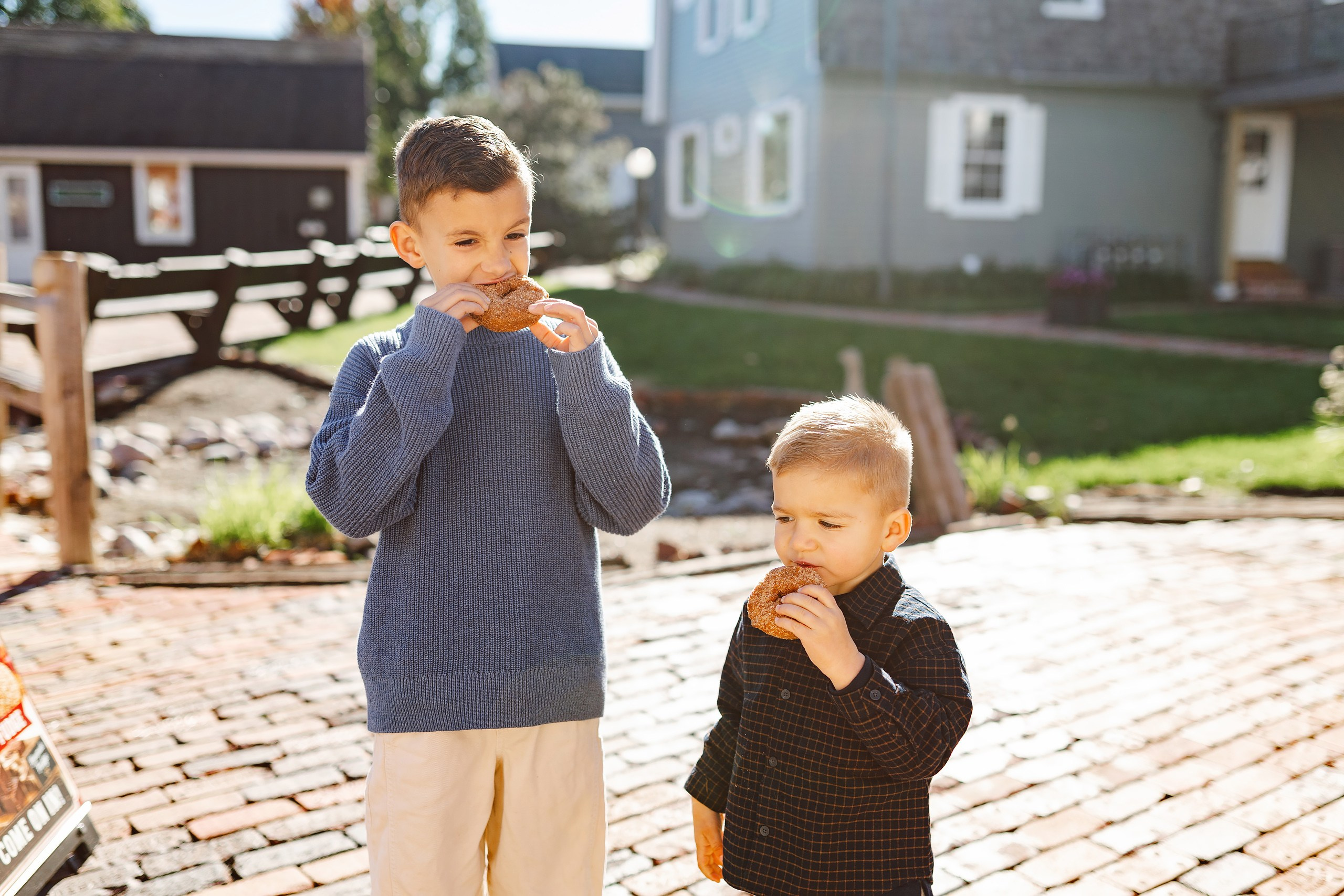 10.18.26 Family Photoshoot. Wedding family event photographer in Chicago Nick Yushevich