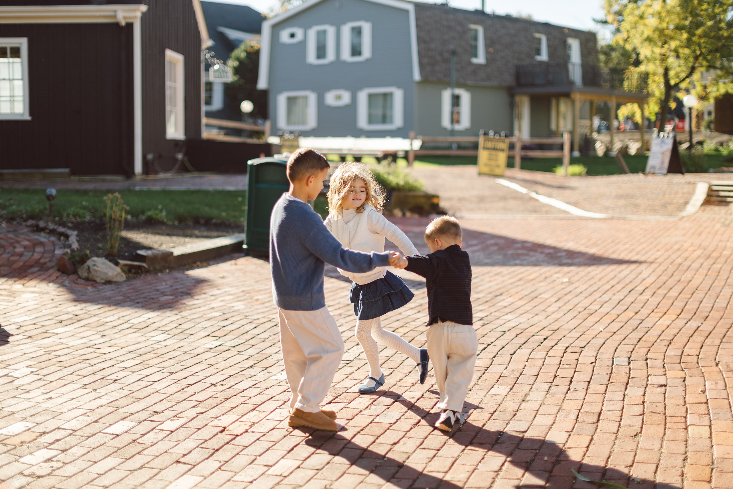 10.18.26 Family Photoshoot. Wedding family event photographer in Chicago Nick Yushevich
