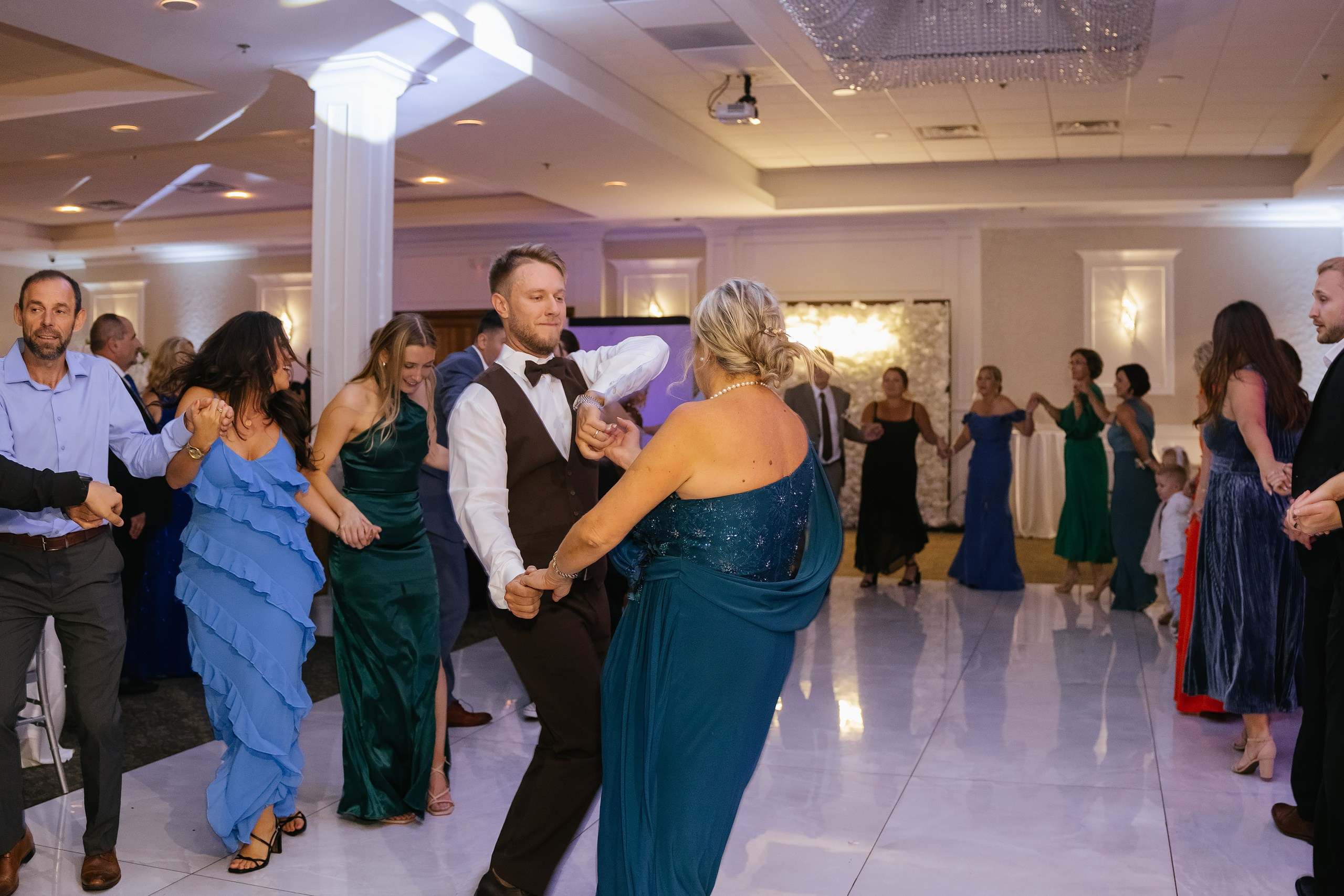 09.19.2026 Wedding. Wedding family event photographer in Chicago Nick Yushevich