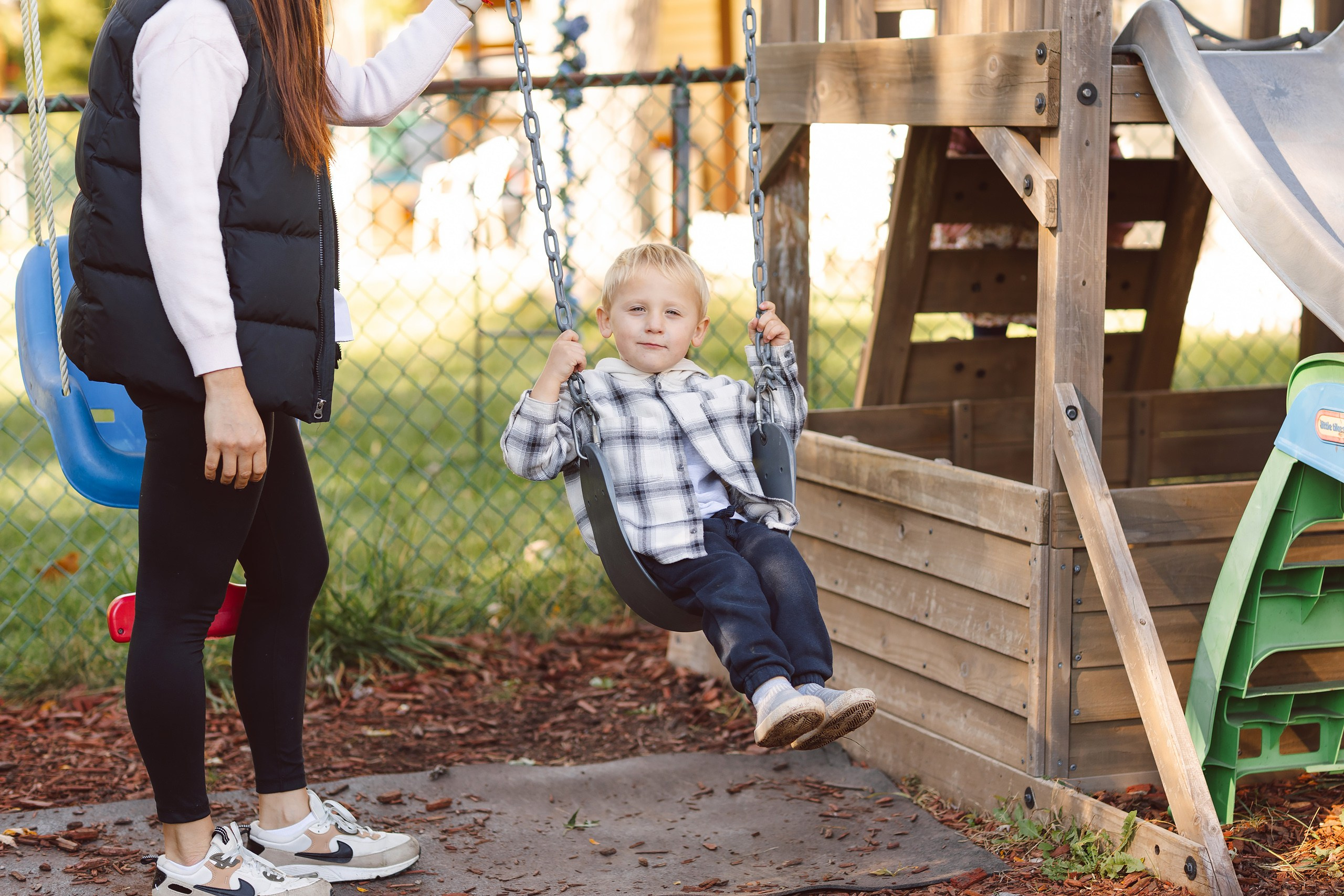 10.19.26 Photoshoot. Wedding family event photographer in Chicago Nick Yushevich