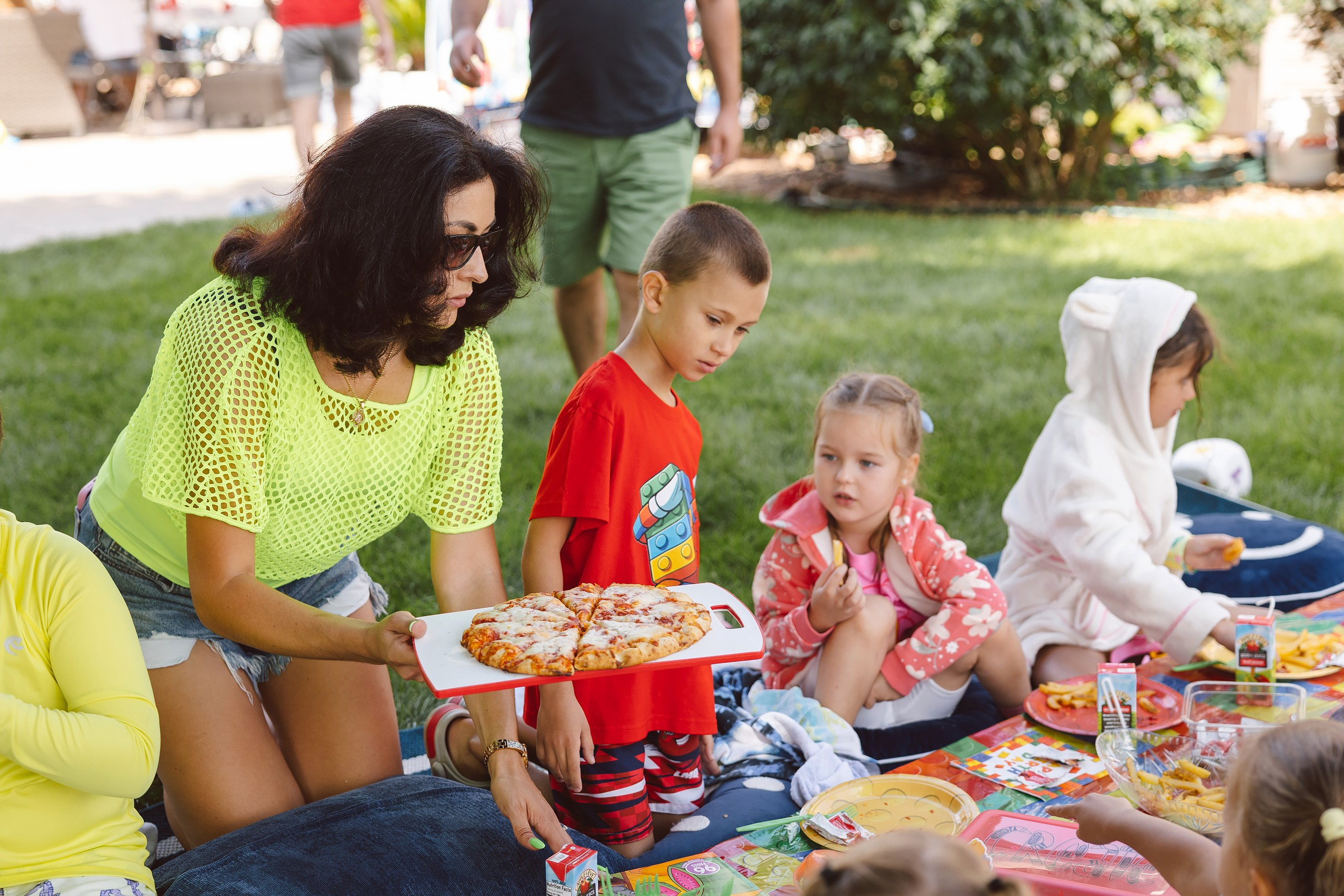 Birthday Party. Wedding family event photographer in Chicago Nick Yushevich