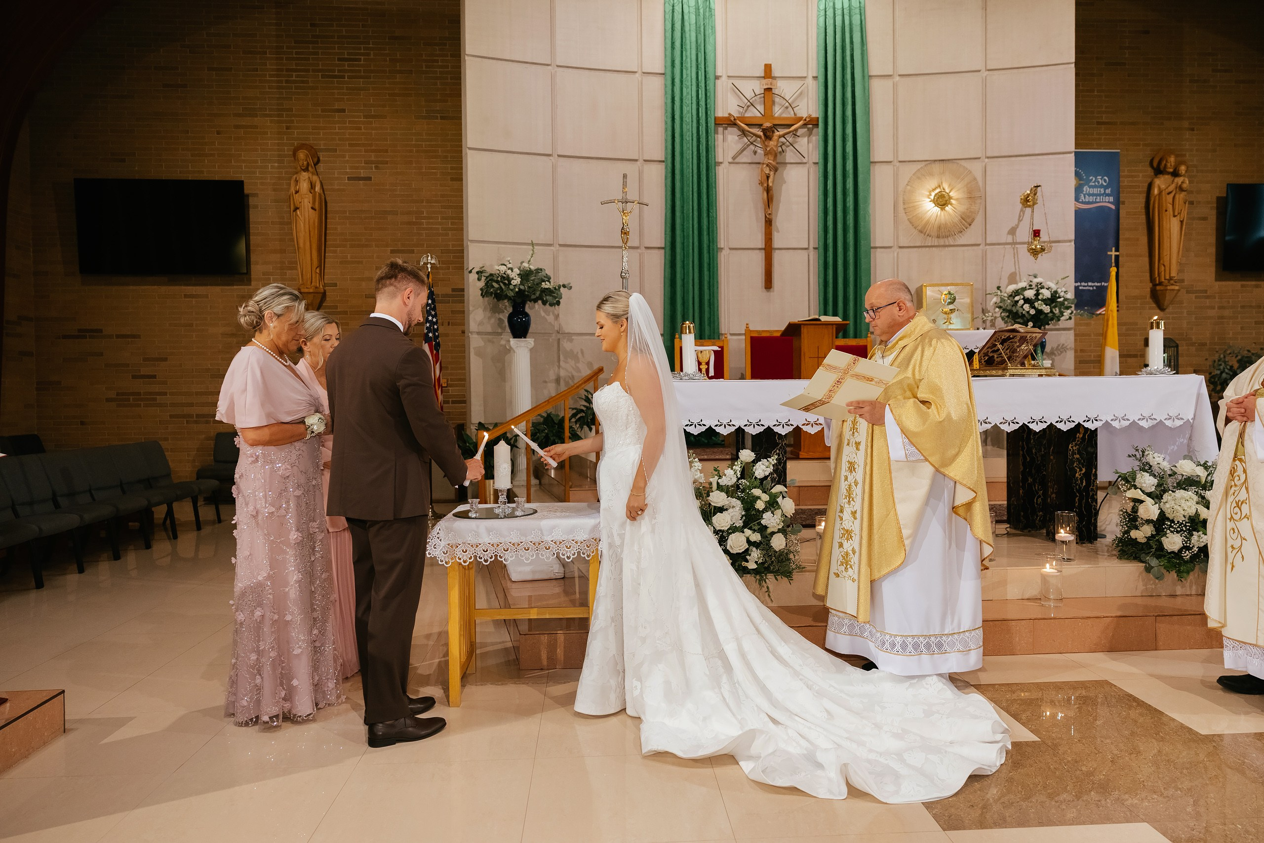 09.19.2026 Wedding. Wedding family event photographer in Chicago Nick Yushevich