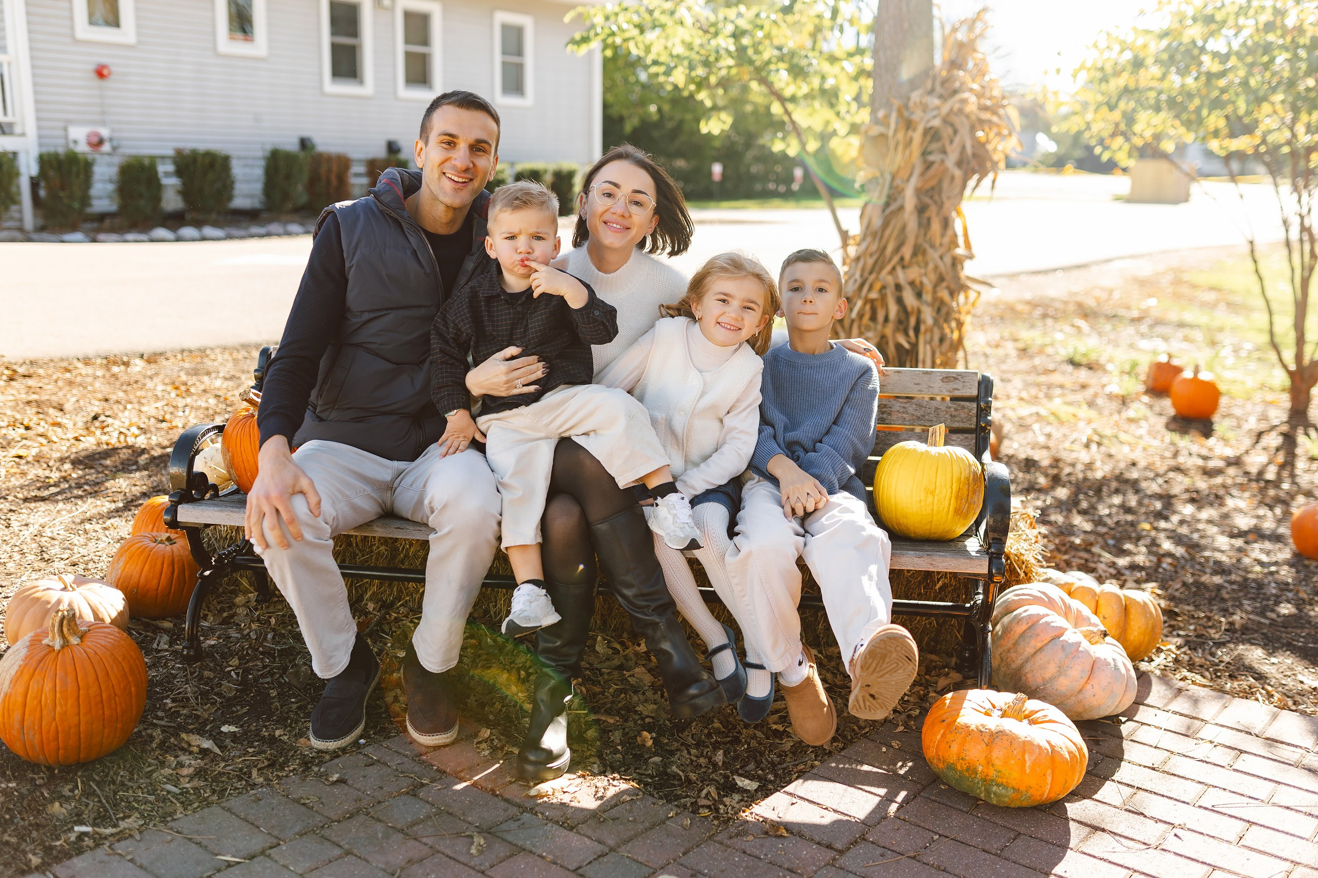 10.18.26 Family Photoshoot. Wedding family event photographer in Chicago Nick Yushevich
