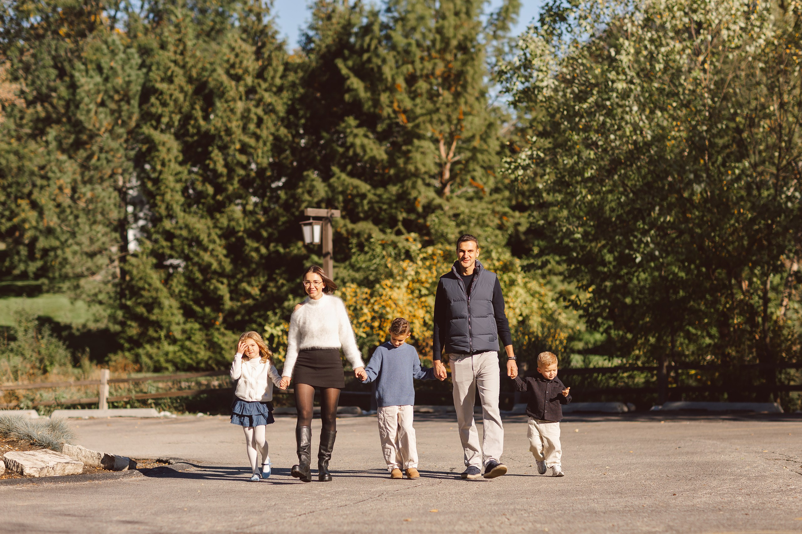 10.18.26 Family Photoshoot. Wedding family event photographer in Chicago Nick Yushevich
