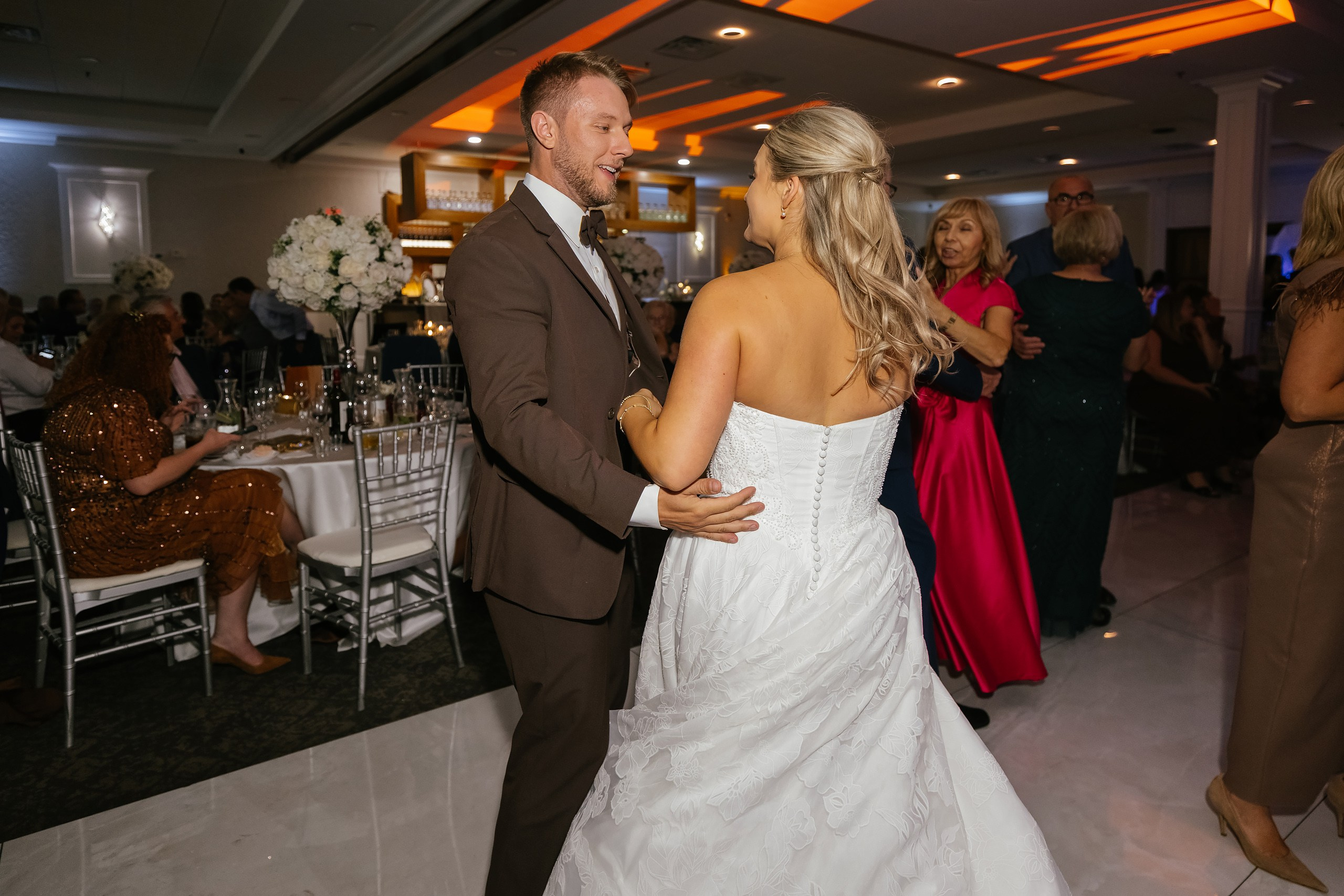 09.19.2026 Wedding. Wedding family event photographer in Chicago Nick Yushevich