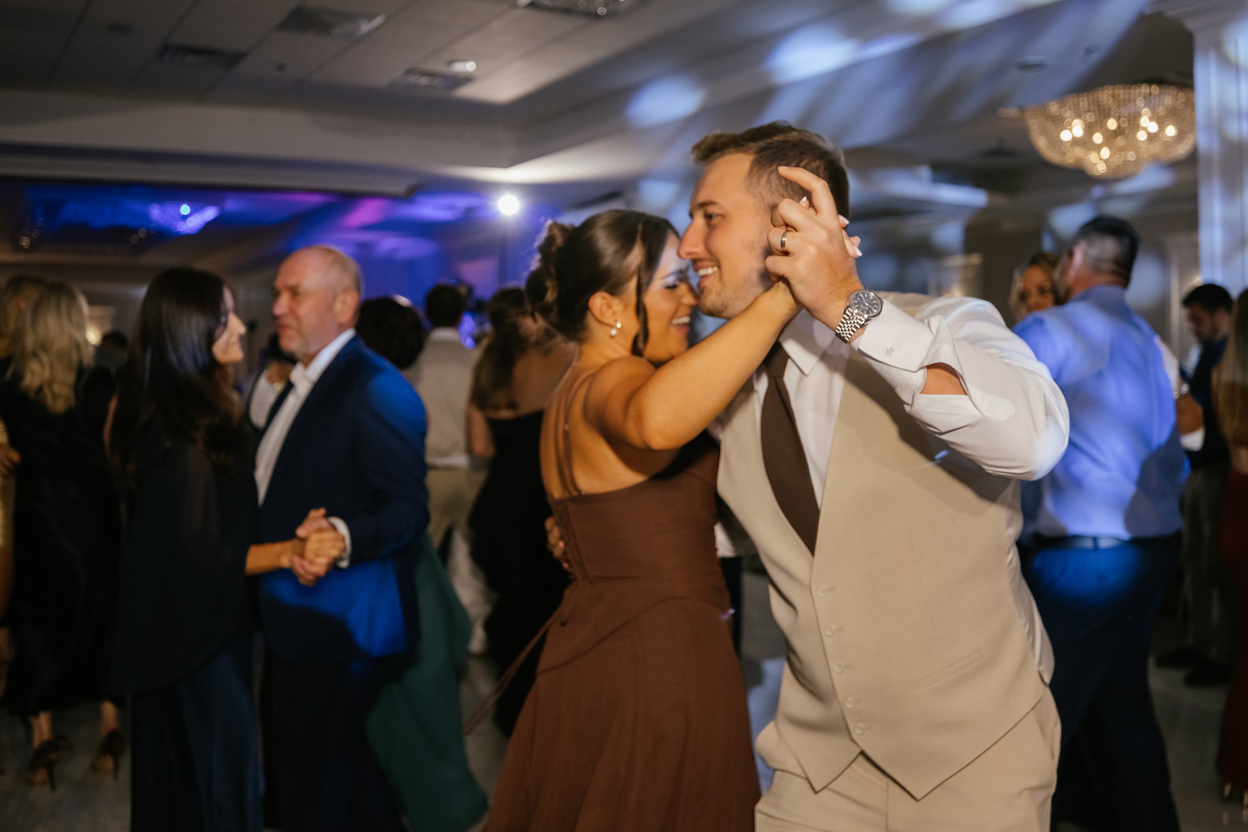 09.19.2026 Wedding. Wedding family event photographer in Chicago Nick Yushevich