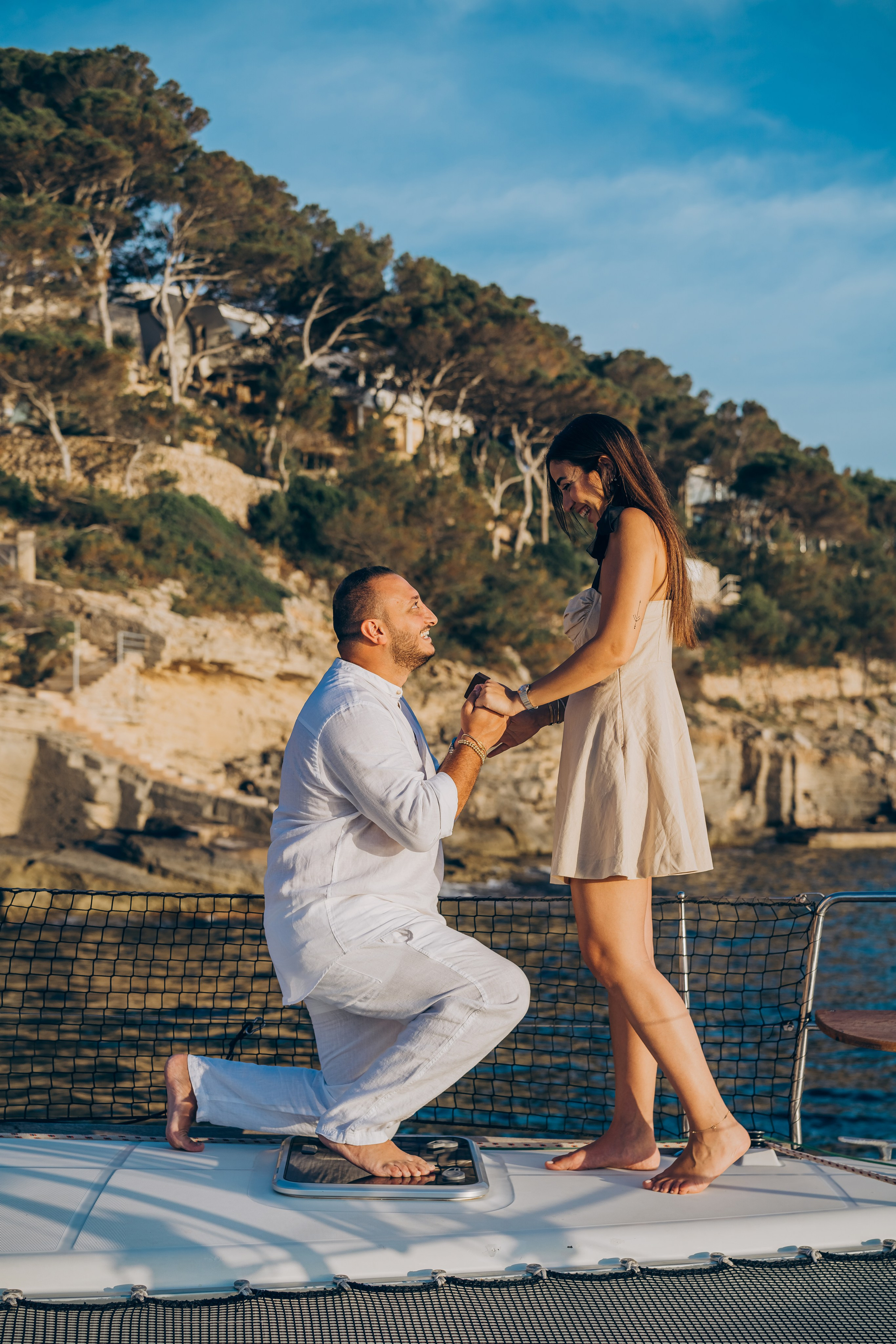 Engagement on a yacht at sunset. Фотограф у Пальма де Майорка