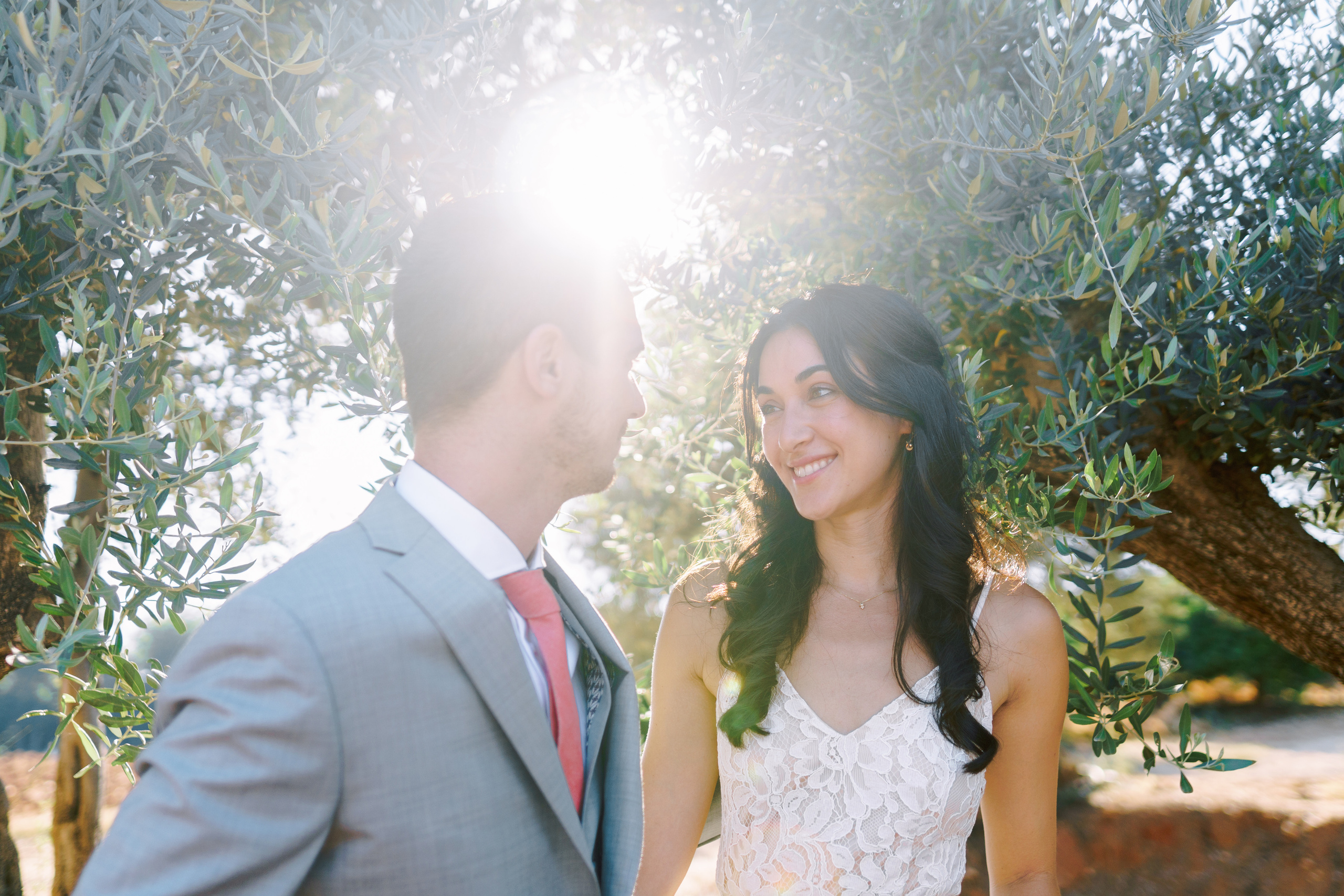 Touching wedding walk. Porto Travel Photographer | Couples & Vacation Photos in Portugal — WePortugal