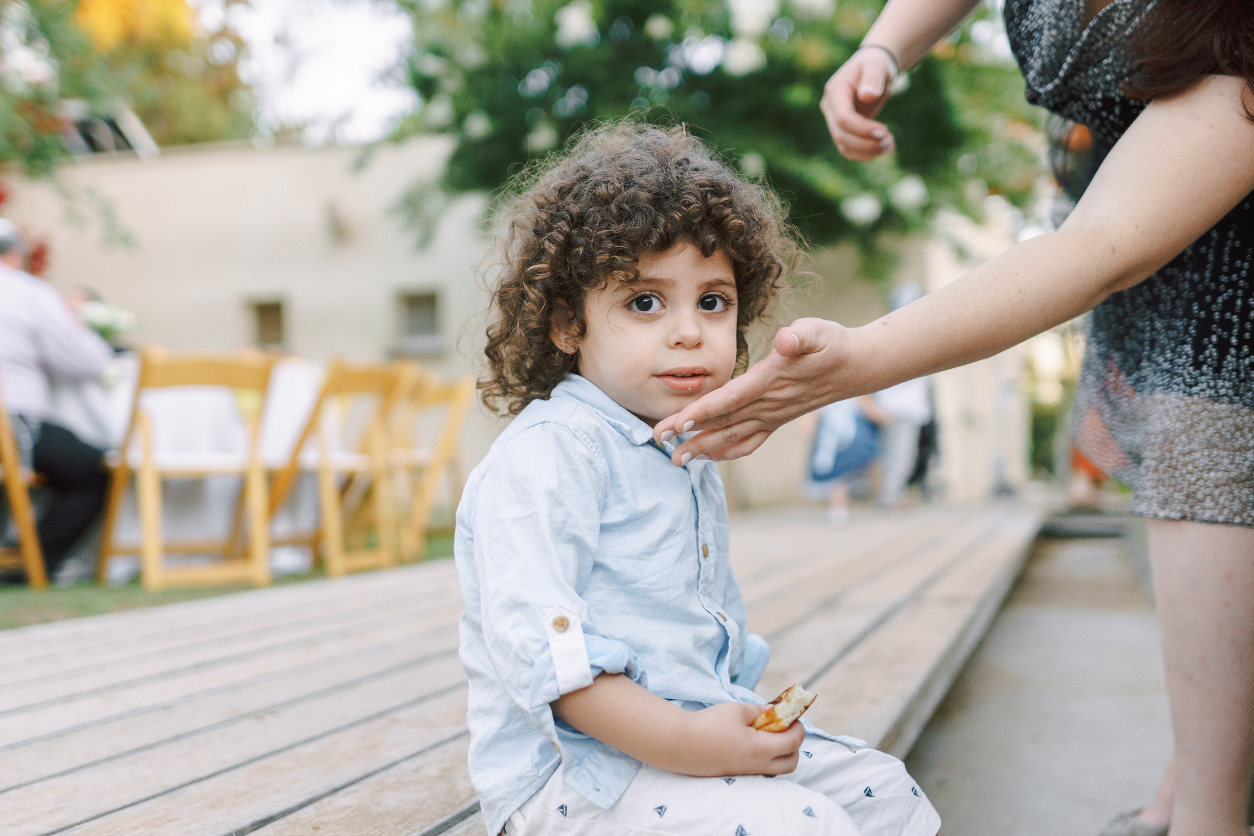 Touching wedding walk. Porto Travel Photographer | Couples & Vacation Photos in Portugal — WePortugal