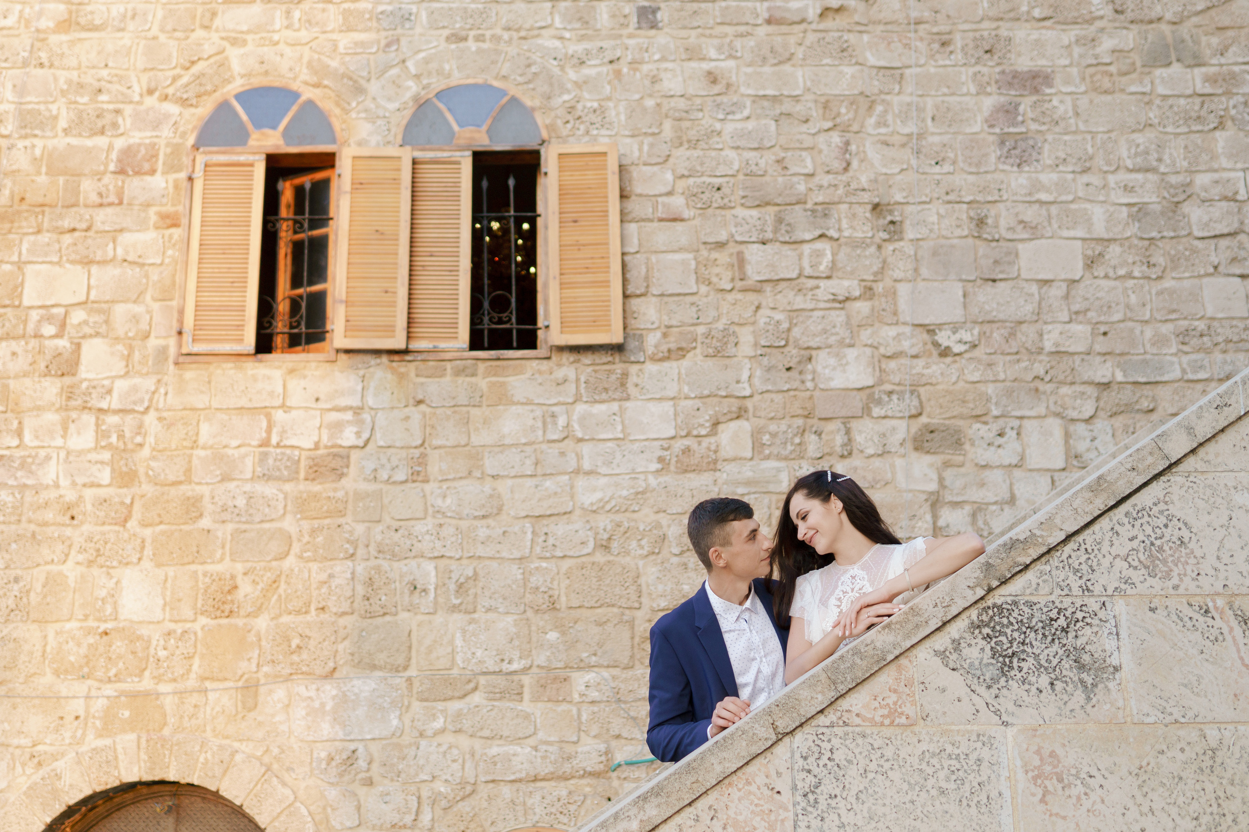 Свадебная прогулка в старом городе Яффо, Настя и Артем. Фотограф и видеограф в Португалии