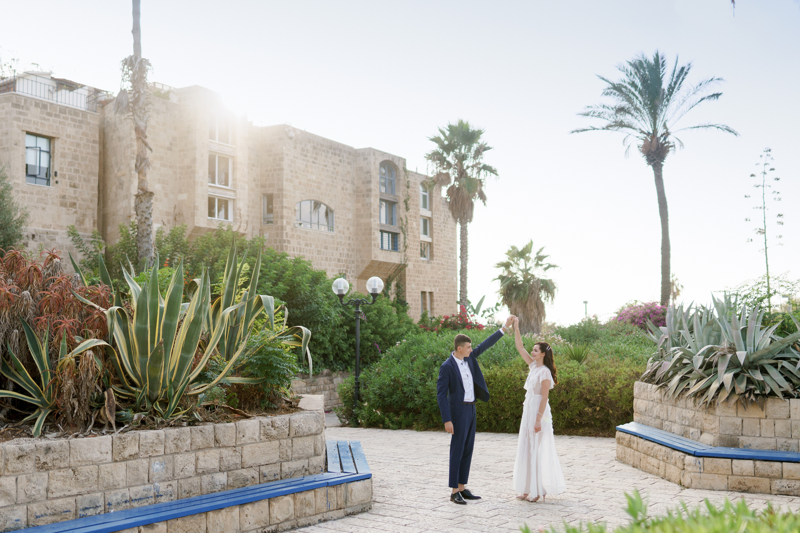 Свадебная прогулка в старом городе Яффо, Настя и Артем. Фотограф и видеограф в Португалии